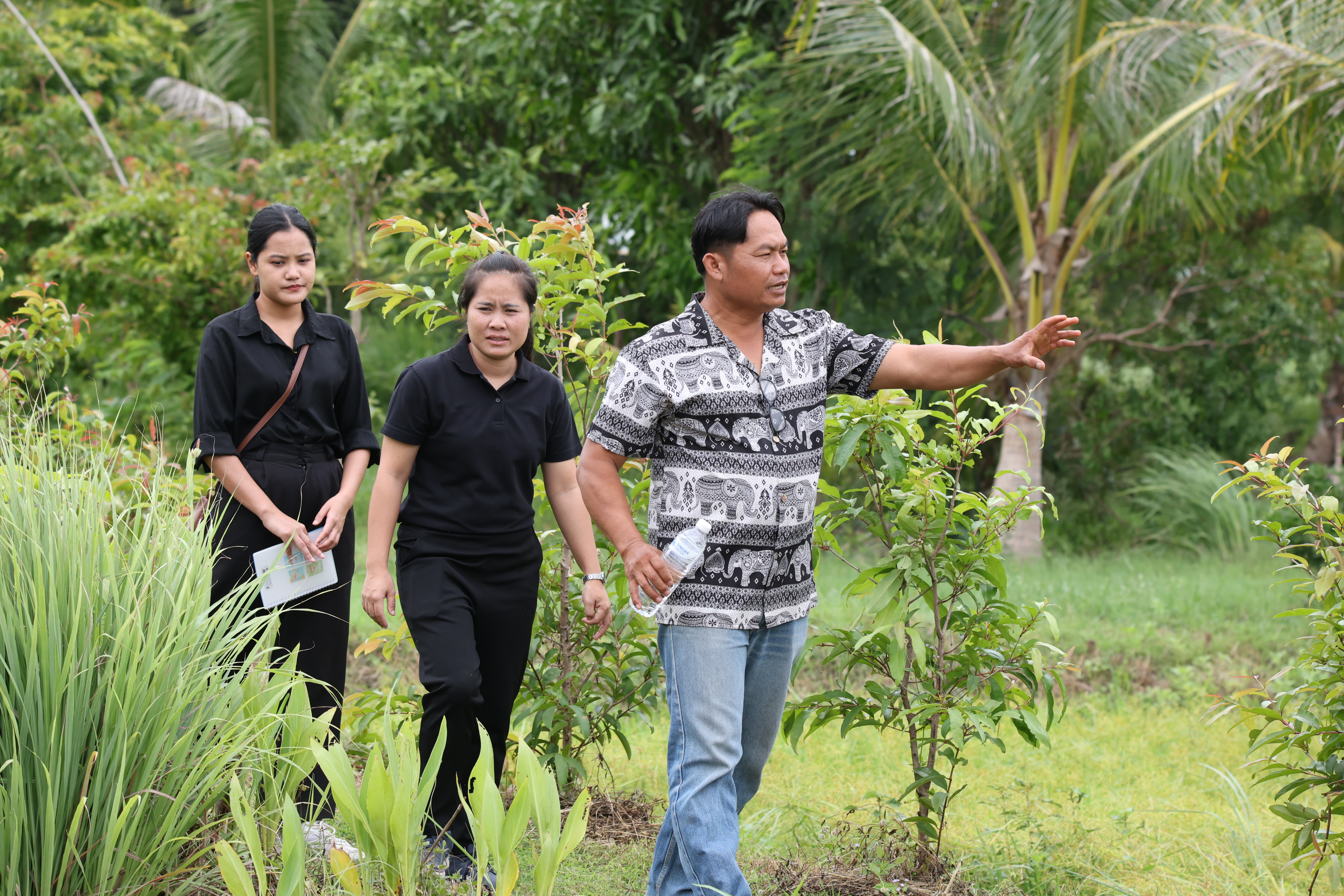 title - กพม. ติดตามต้นแบบ Smart Farmer หนองกุงใหญ่ ปธ.แปลงใหญ่นาข้าว