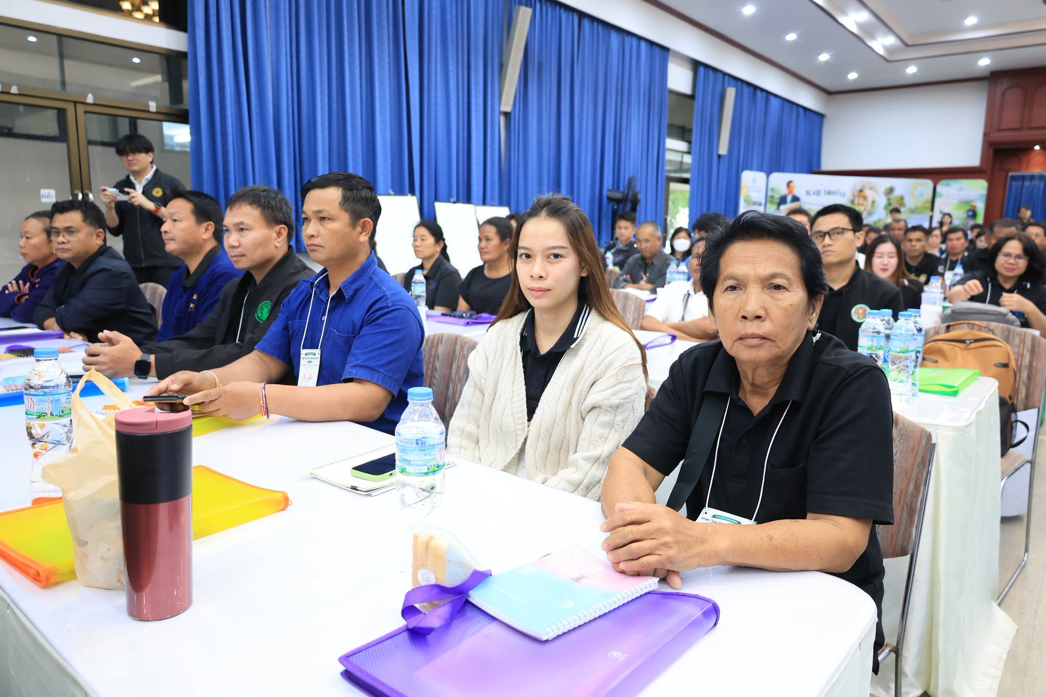 title - สพท. ร่วมพิธีเปิดหลักสูตร “รู้ปลูก รู้รักษา รู้คุณค่าของหญ้าแฝก” ระยะที่ 2 ปีงบประมาณ พ.ศ. 2569