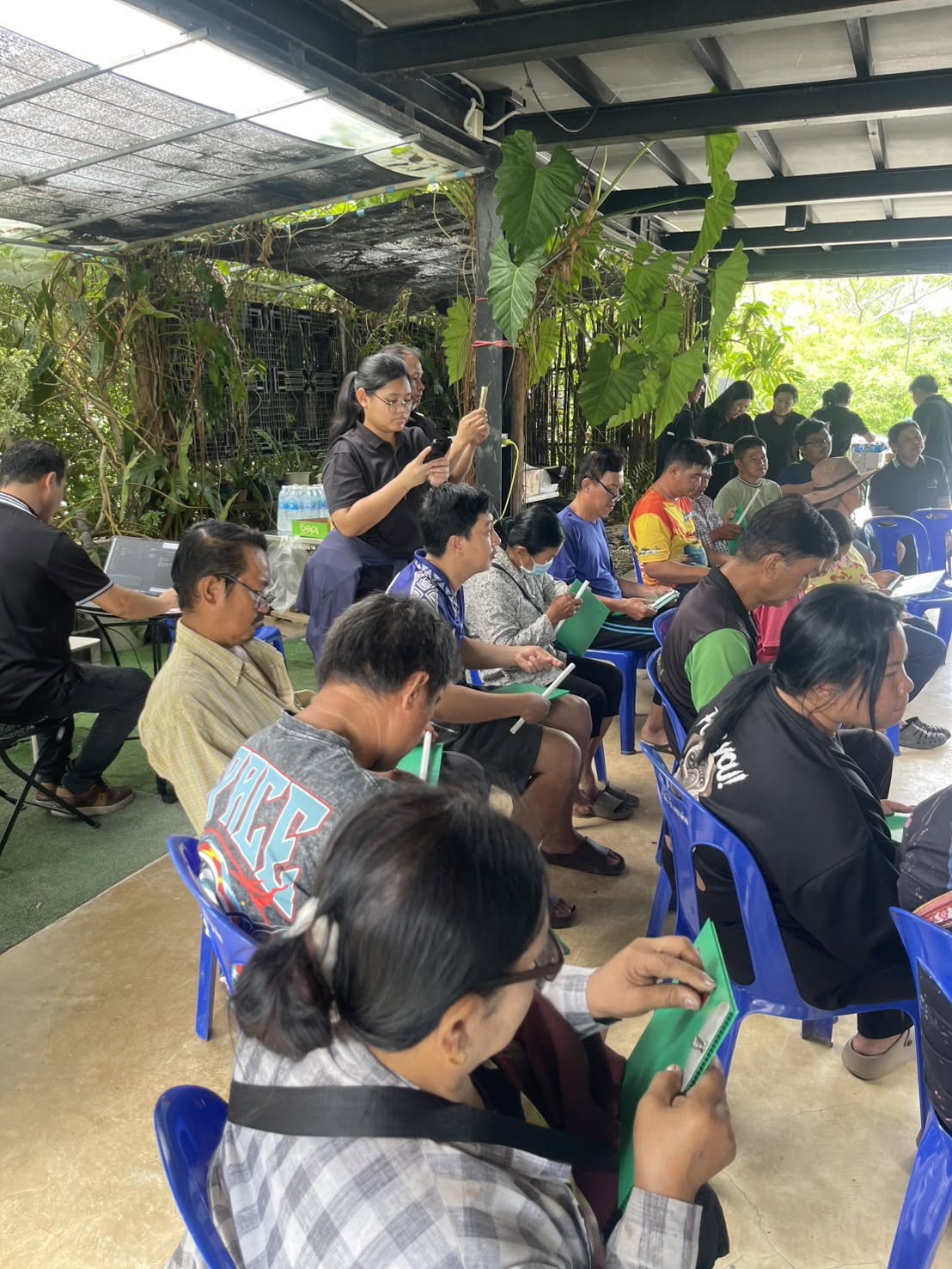 title - ส.ป.ก. ลงพื้นที่อำเภอบ่อทอง จังหวัดชลบุรี เพื่อเสริมทักษะเกษตรกรจัดเก็บข้อมูลต้นไม้
