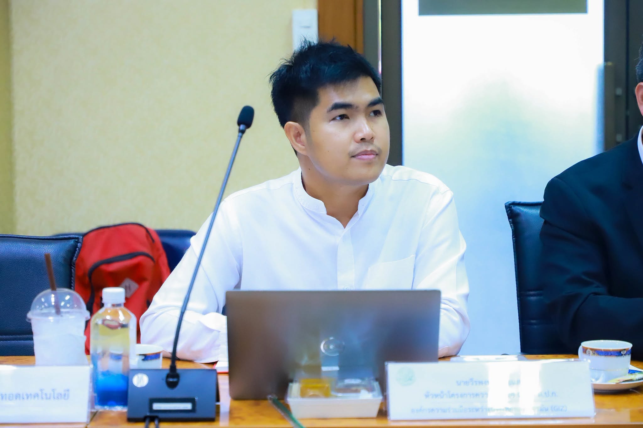 title - ผชช. นำทีม สพท. ร่วมประชุม GIZ ขับเคลื่อนพลังงานทดแทน มุ่งยกระดับเทคโนโลยีในพื้นที่ คทช. พร้อมลุยขยายผลเกษตรกรรมยั่งยืน