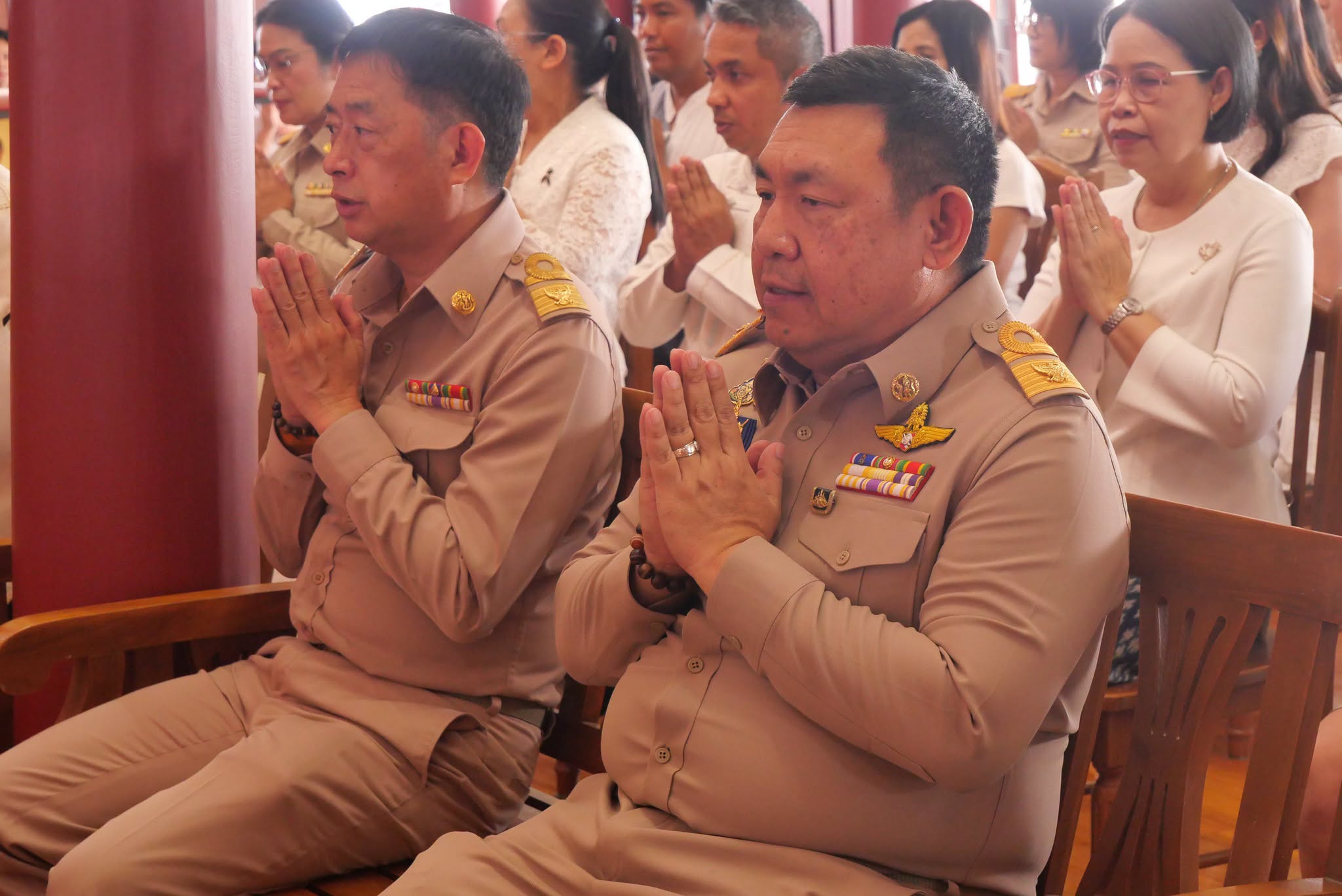 title - สพท. ร่วมถวายเทียนพรรษา วัดปรินายกวรวิหาร ประจำปี 2569