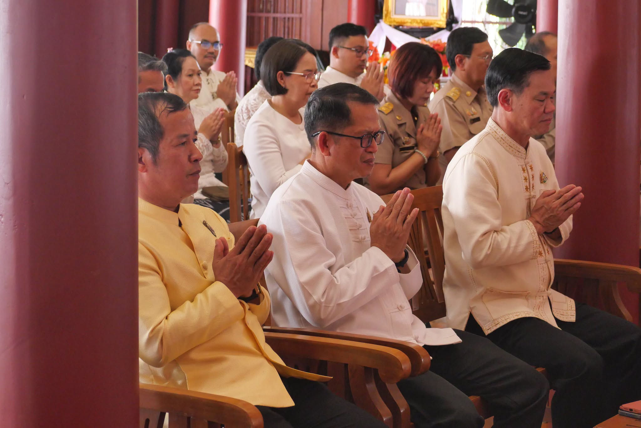 title - สพท. ร่วมถวายเทียนพรรษา วัดปรินายกวรวิหาร ประจำปี 2569
