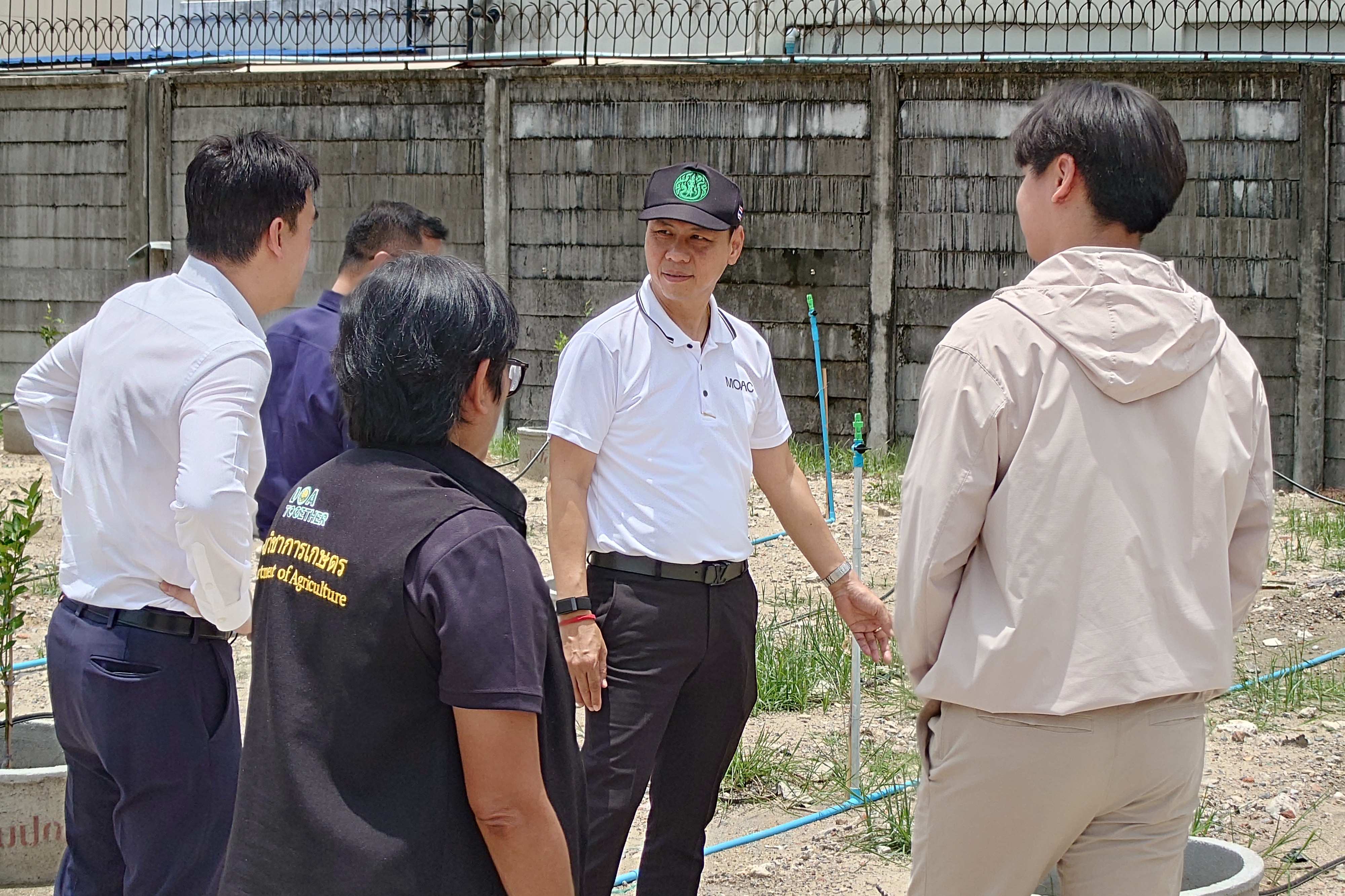 สพท. ร่วมคณะทำงานกระทรวงเกษตรฯ ลุยตรวจแปลงทดสอบนวัตกรรมเกษตรเขตเมือง นำร่องกรุงเทพมหานคร