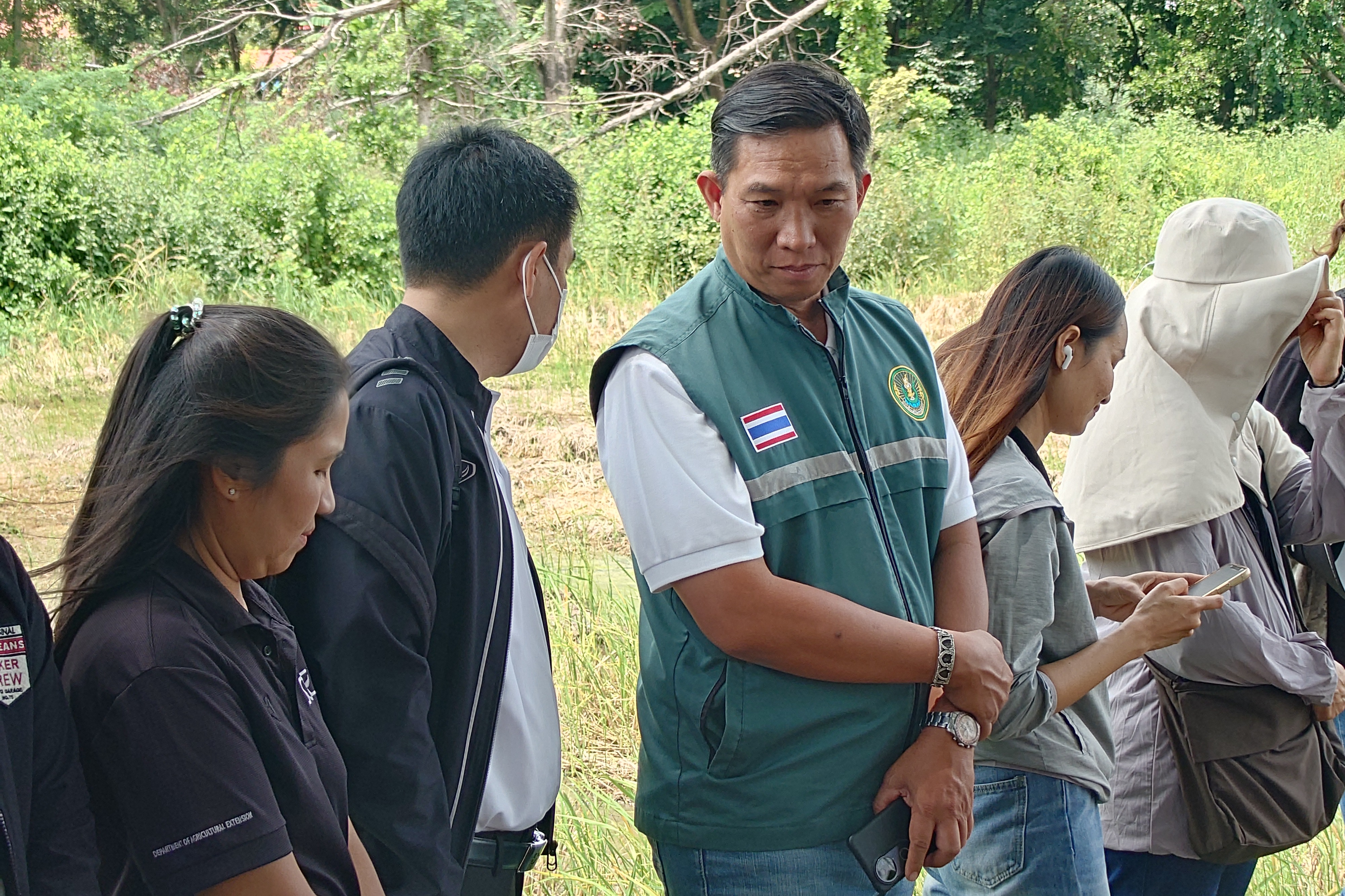 title - สพท. ร่วมคณะทำงานกระทรวงเกษตรฯ ลุยตรวจแปลงทดสอบนวัตกรรมเกษตรเขตเมือง นำร่องกรุงเทพมหานคร