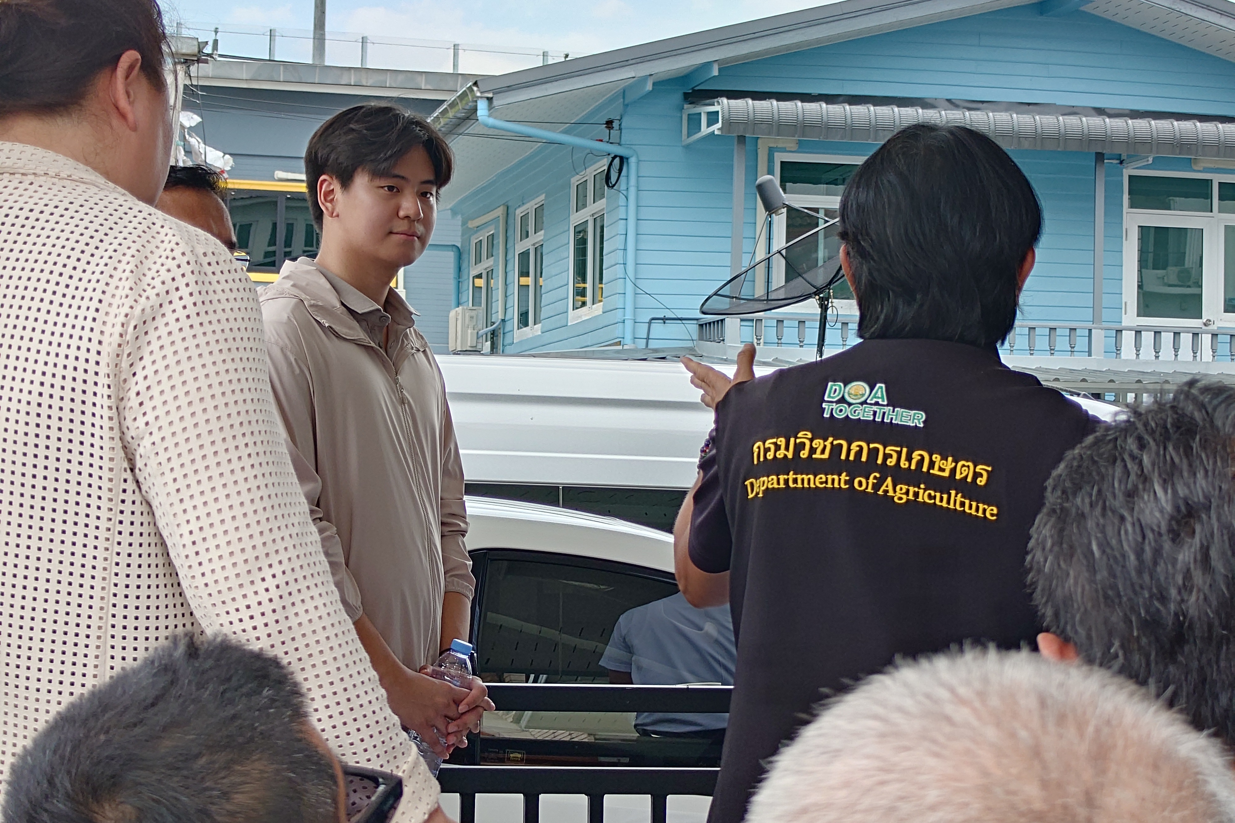 title - สพท. ร่วมคณะทำงานกระทรวงเกษตรฯ ลุยตรวจแปลงทดสอบนวัตกรรมเกษตรเขตเมือง นำร่องกรุงเทพมหานคร