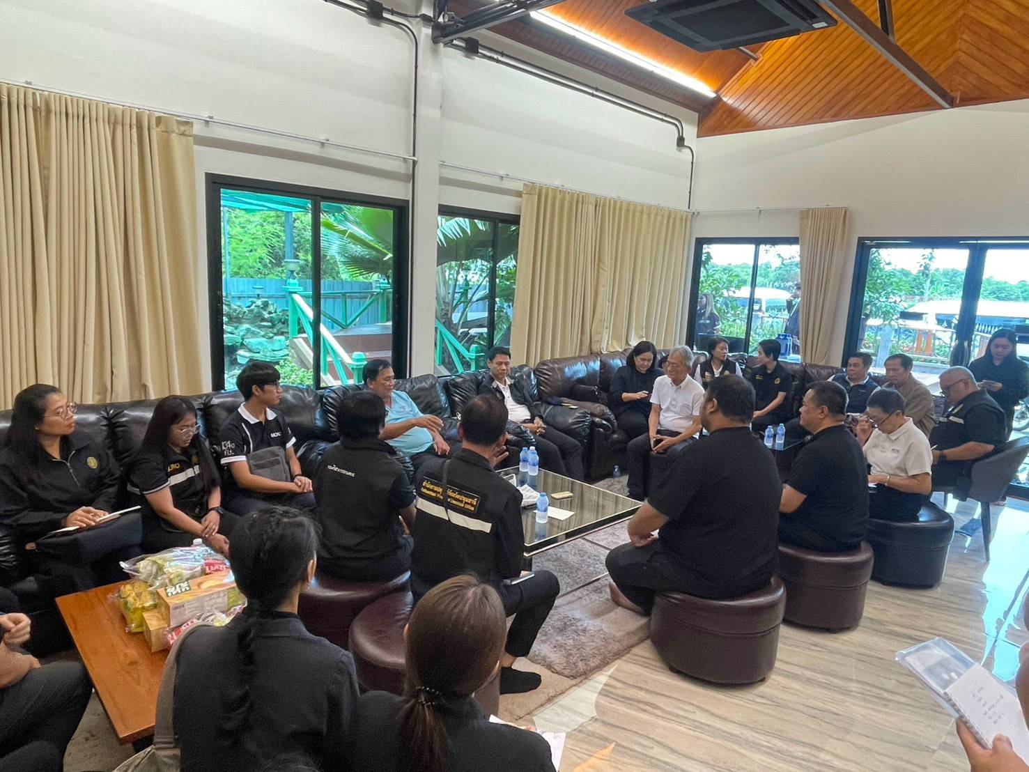 title - สพท. ลงพื้นที่ตรวจแปลงทดสอบโครงการแปลงว่างสร้างค่า จ.ปทุมธานี