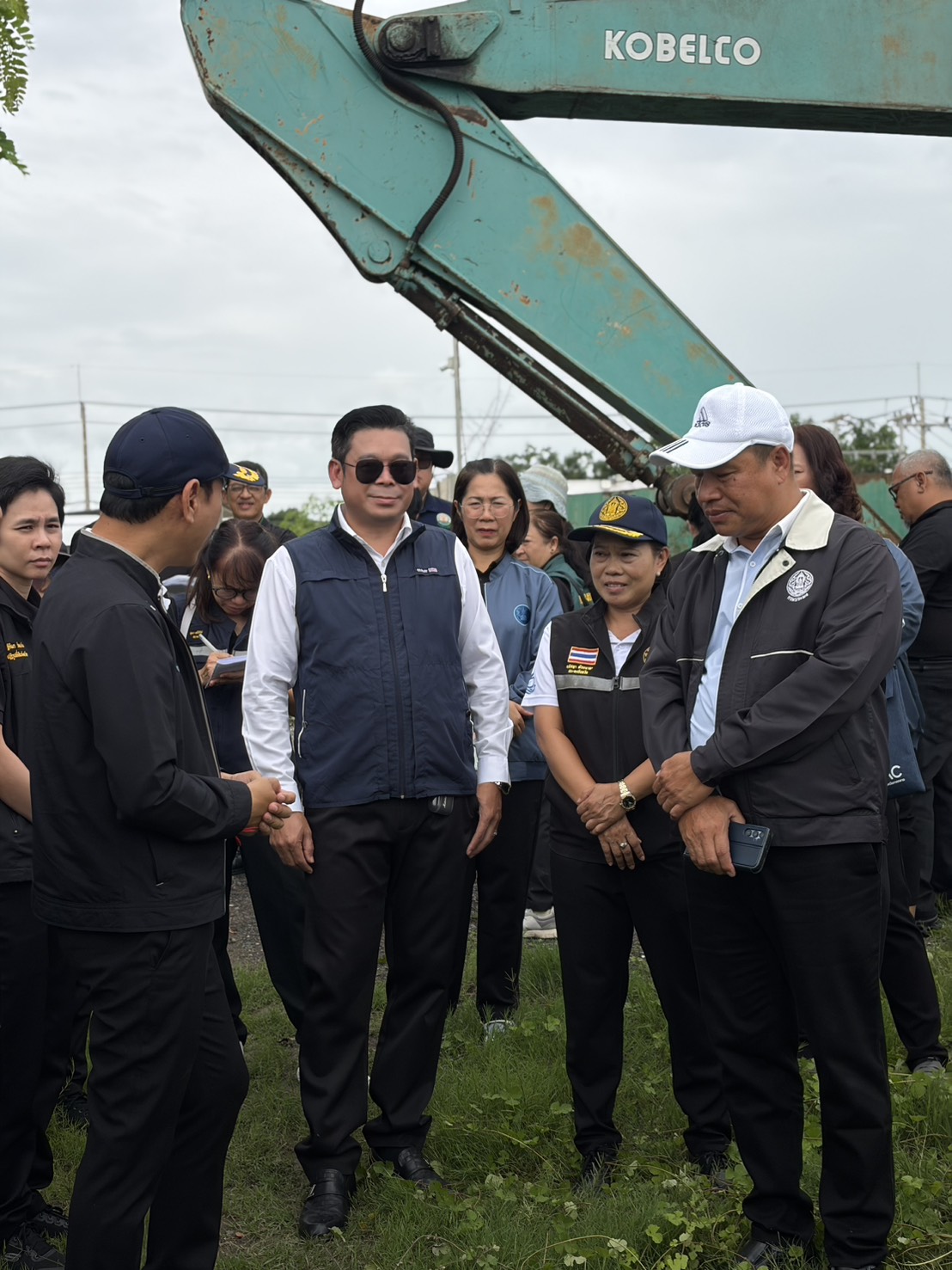 title - สพท. ลงพื้นที่ตรวจแปลงทดสอบโครงการแปลงว่างสร้างค่า จ.ปทุมธานี