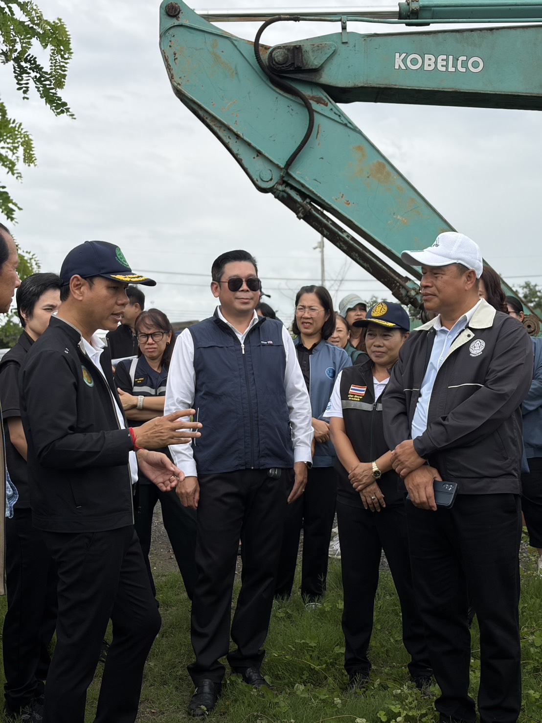 title - สพท. ลงพื้นที่ตรวจแปลงทดสอบโครงการแปลงว่างสร้างค่า จ.ปทุมธานี