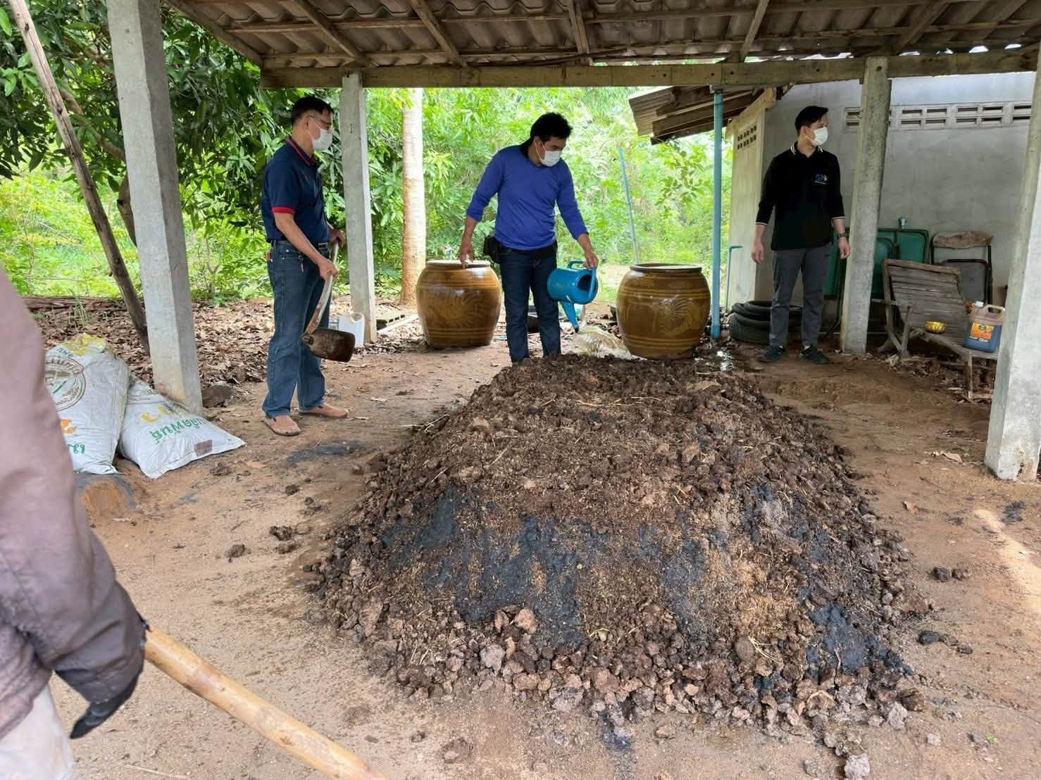 title - กอฟ. ลงพื้นที่ติดตามศูนย์รณรงค์ลดการเผาในเขตปฏิรูปที่ดิน ต.ทาขุมเงิน อ.แม่ทา จ.ลำพูน