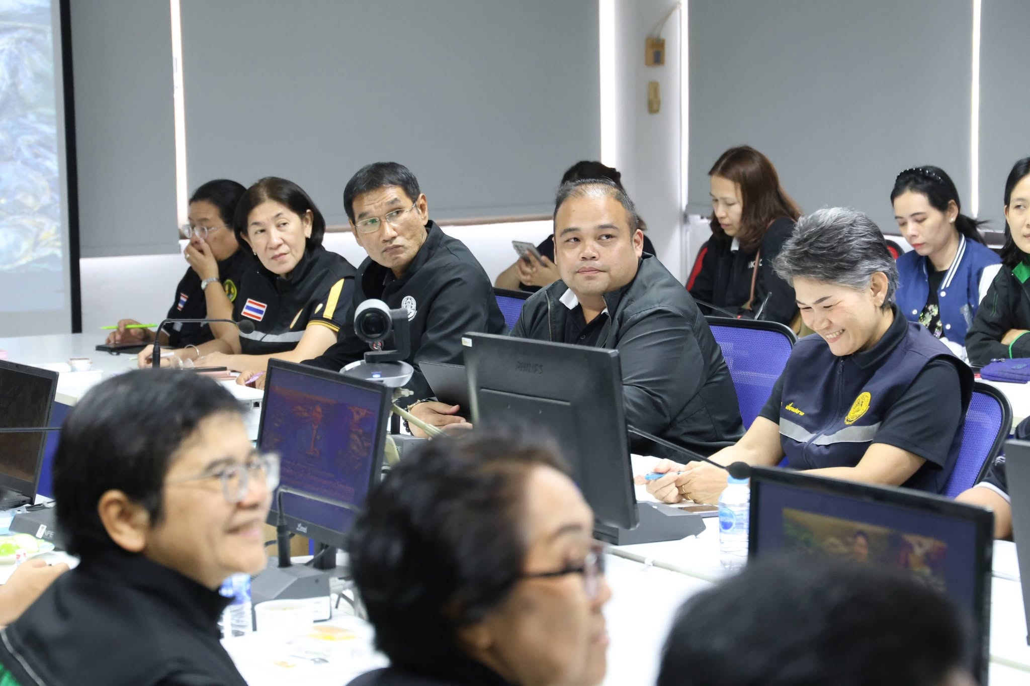 title - ส.ป.ก. ร่วมคณะลงพื้นที่ตรวจเยี่ยมแปลงทดสอบ โครงการพัฒนาพื้นที่การเกษตรนวัตกรรมและเกษตรกรรุ่นใหม่ฯ จ.สมุทรสาคร