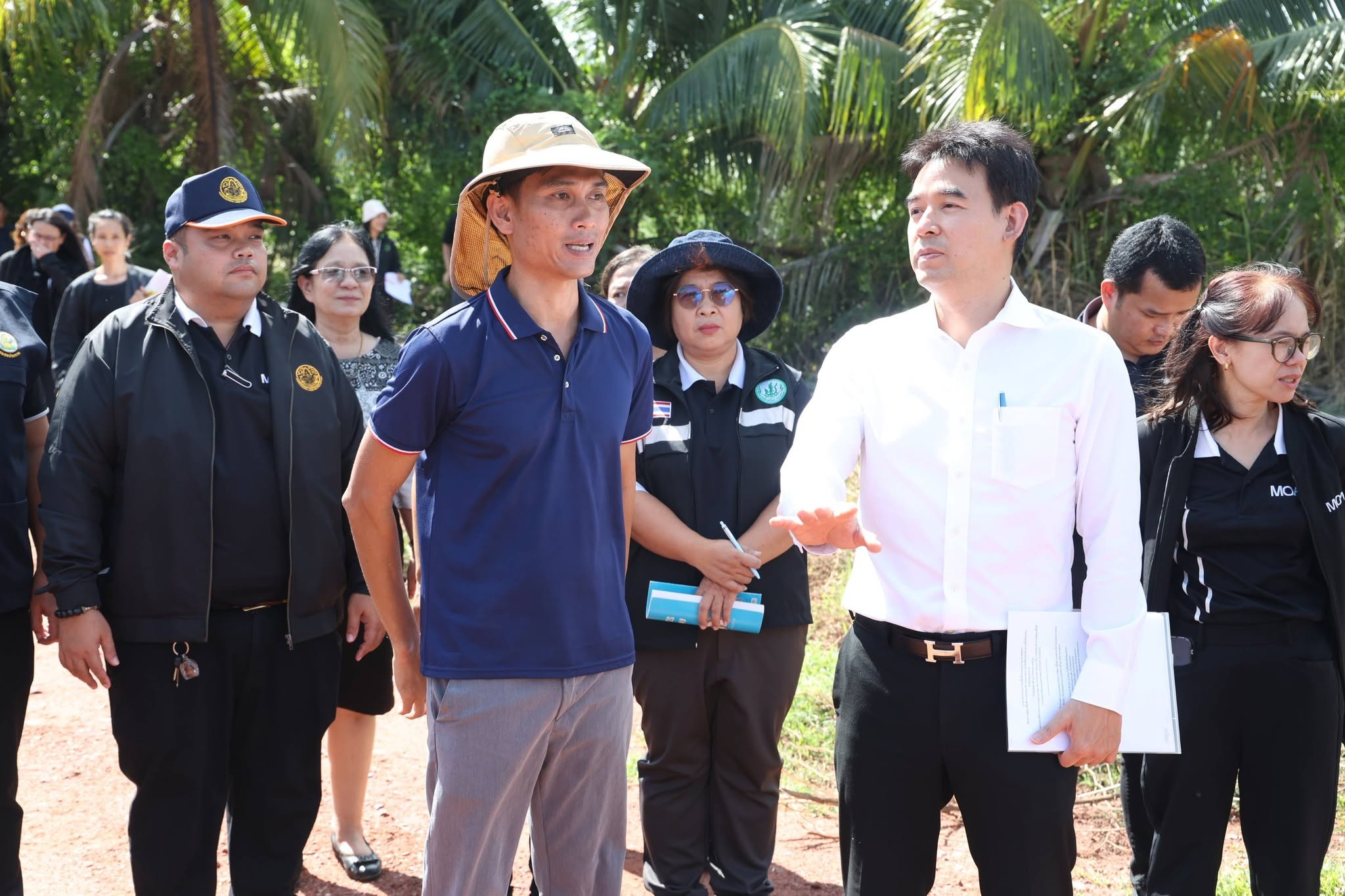 title - ส.ป.ก. ร่วมคณะลงพื้นที่ตรวจเยี่ยมแปลงทดสอบ โครงการพัฒนาพื้นที่การเกษตรนวัตกรรมและเกษตรกรรุ่นใหม่ฯ จ.สมุทรสาคร