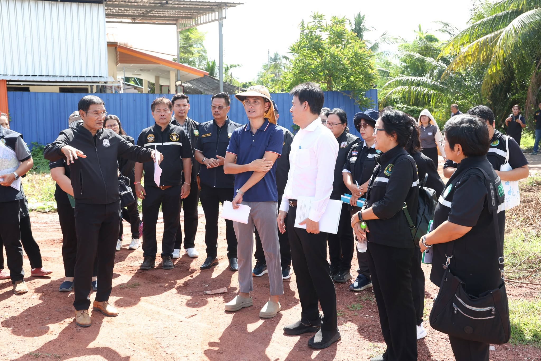 title - ส.ป.ก. ร่วมคณะลงพื้นที่ตรวจเยี่ยมแปลงทดสอบ โครงการพัฒนาพื้นที่การเกษตรนวัตกรรมและเกษตรกรรุ่นใหม่ฯ จ.สมุทรสาคร