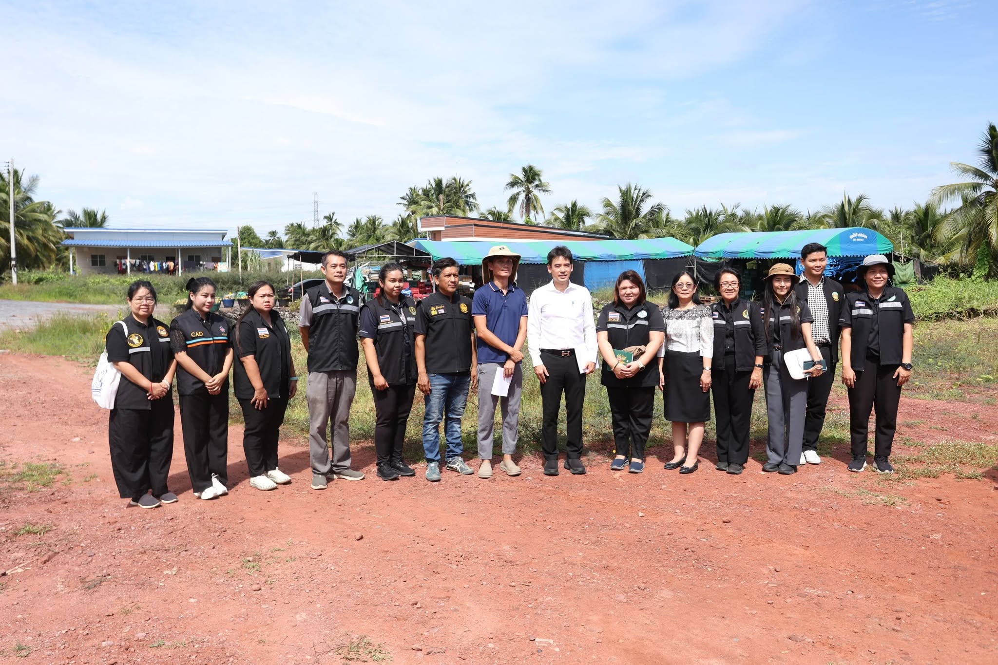 title - ส.ป.ก. ร่วมคณะลงพื้นที่ตรวจเยี่ยมแปลงทดสอบ โครงการพัฒนาพื้นที่การเกษตรนวัตกรรมและเกษตรกรรุ่นใหม่ฯ จ.สมุทรสาคร