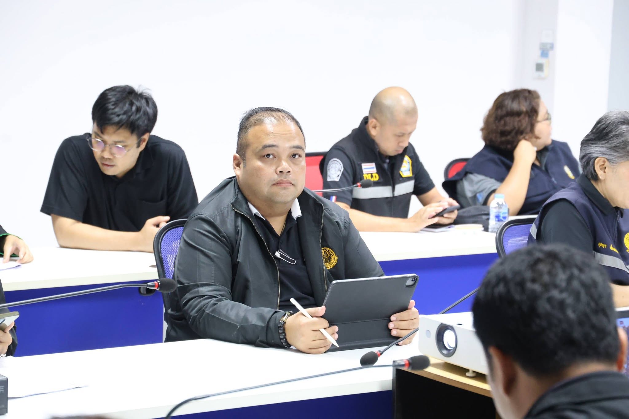 title - ส.ป.ก. ร่วมคณะลงพื้นที่ตรวจเยี่ยมแปลงทดสอบ โครงการพัฒนาพื้นที่การเกษตรนวัตกรรมและเกษตรกรรุ่นใหม่ฯ จ.สมุทรสาคร