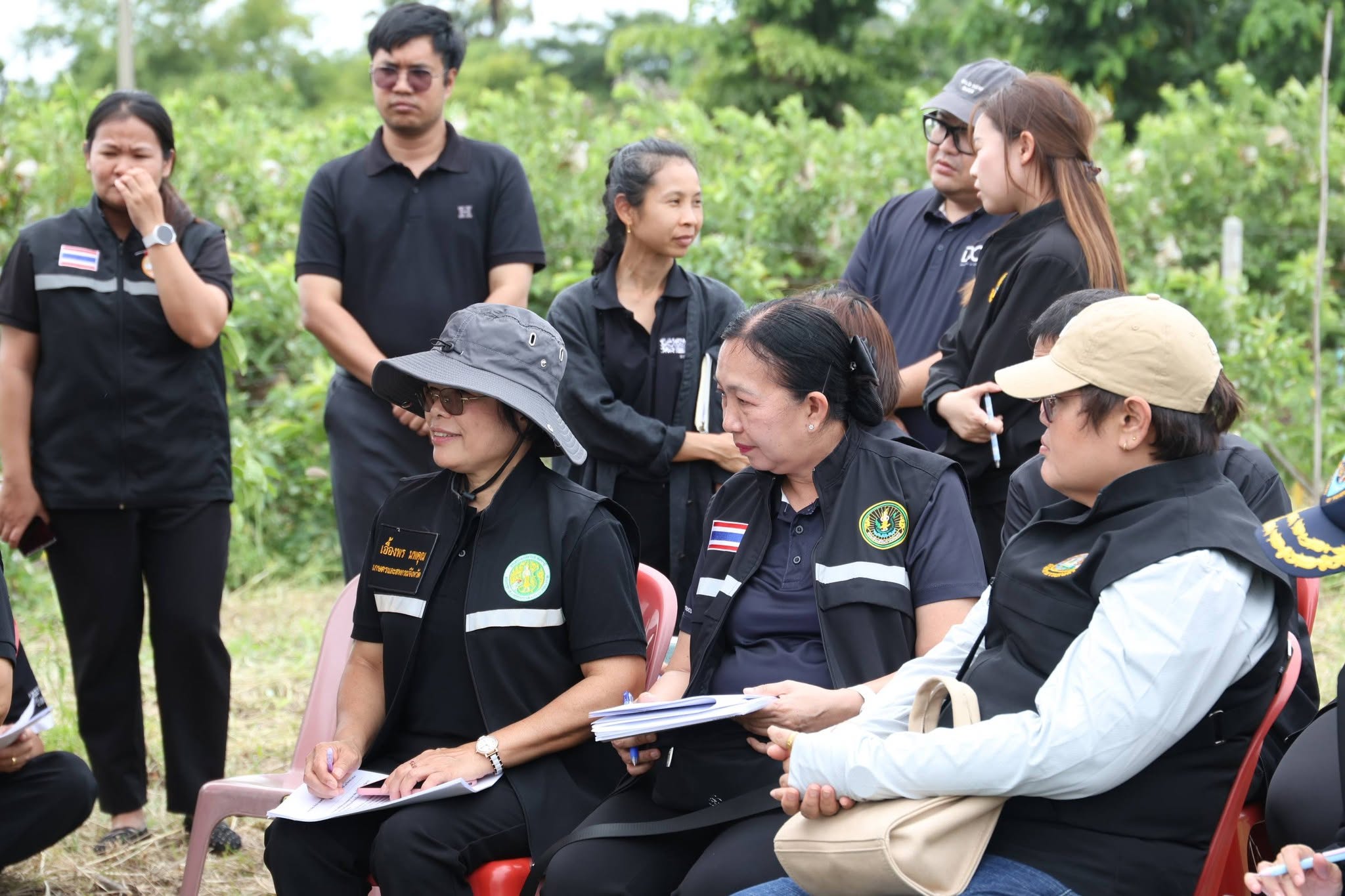 title - ส.ป.ก. ร่วมคณะทำงานรองปลัด กษ. ตรวจปิดท้ายแปลงทดสอบโครงการที่ว่างสร้างค่า จ.นครปฐม
