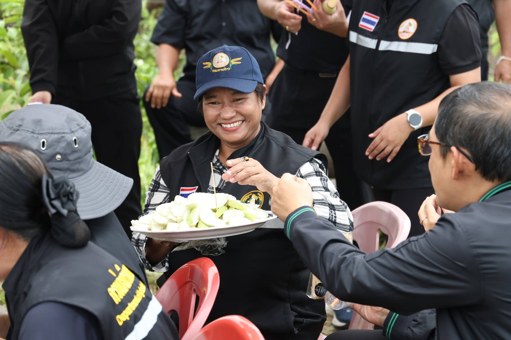 title - ส.ป.ก. ร่วมคณะทำงานรองปลัด กษ. ตรวจปิดท้ายแปลงทดสอบโครงการที่ว่างสร้างค่า จ.นครปฐม