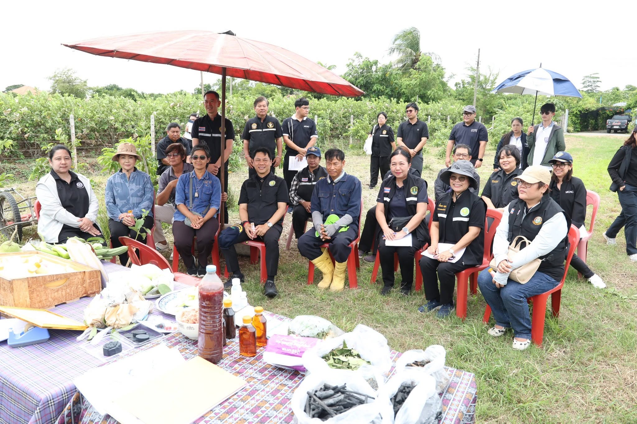 title - ส.ป.ก. ร่วมคณะทำงานรองปลัด กษ. ตรวจปิดท้ายแปลงทดสอบโครงการที่ว่างสร้างค่า จ.นครปฐม