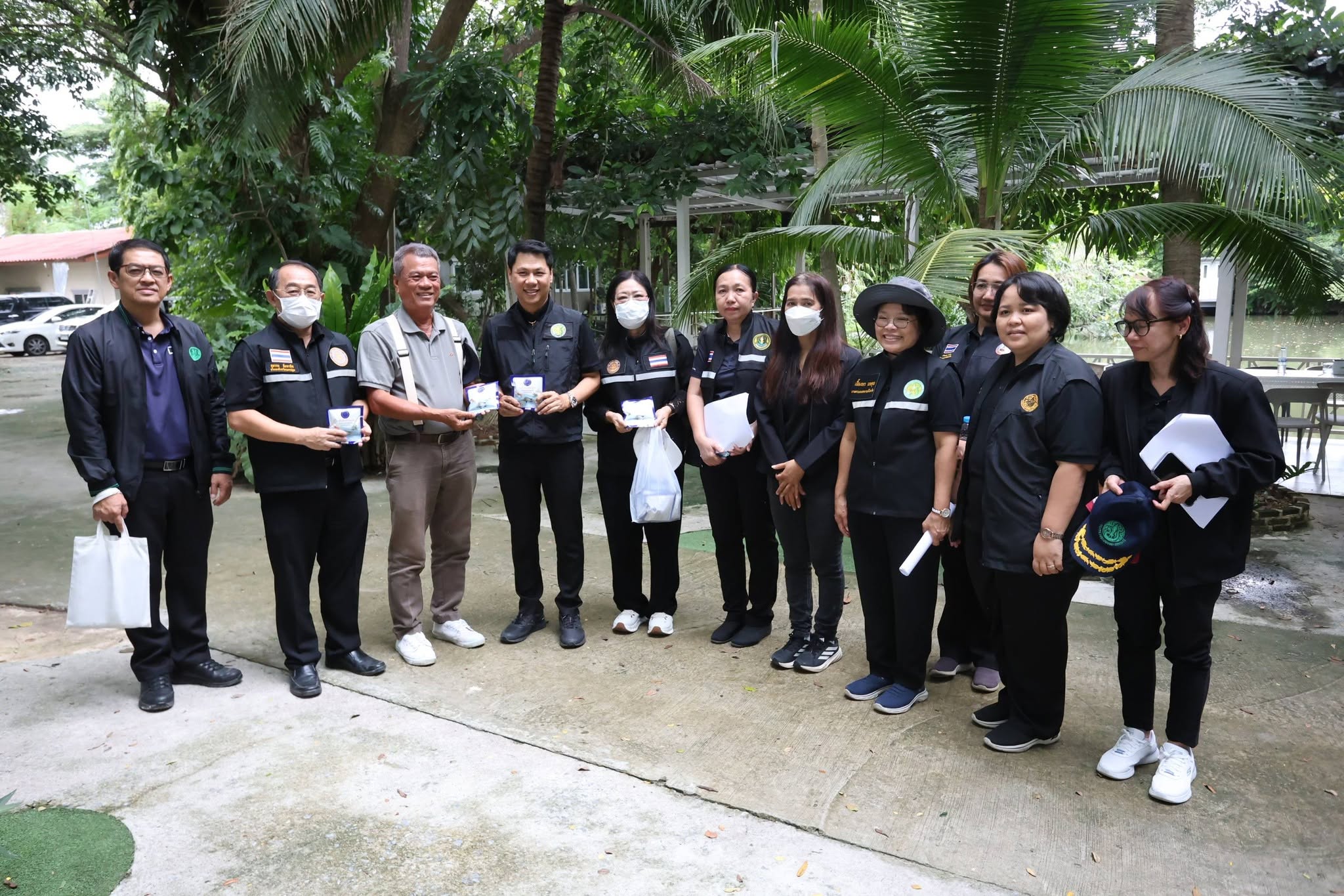 title - ส.ป.ก. ร่วมคณะทำงานรองปลัด กษ. ตรวจปิดท้ายแปลงทดสอบโครงการที่ว่างสร้างค่า จ.นครปฐม