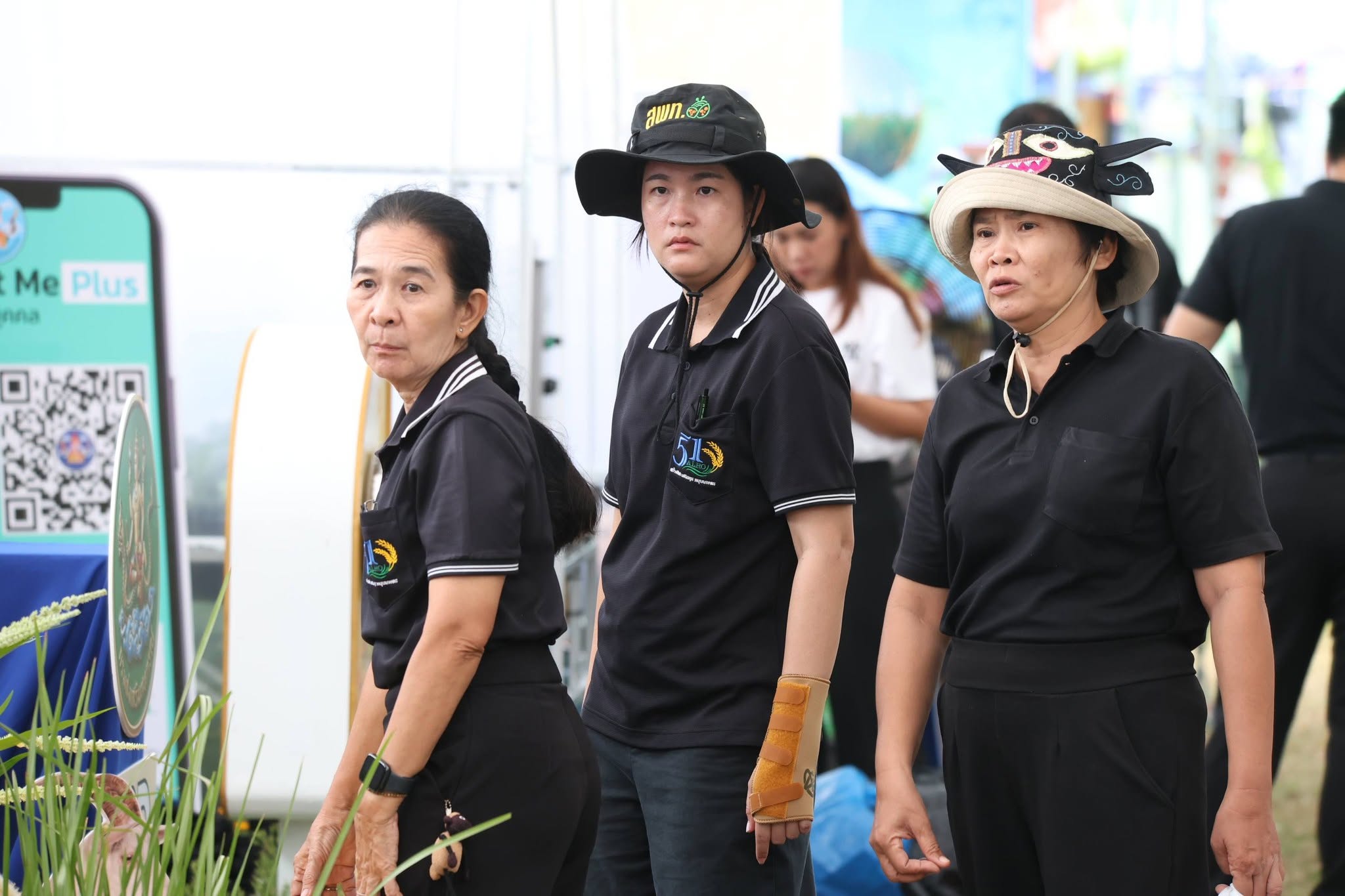 title - สพท. ผนึกกำลัง ศพส. รันกิจกรรมและตลาดเกษตรศิลป์ วันแรกในงาน “สืบสานพระราชปณิธาน สร้างงานเกษตรกรรม เลิศล้ำงานหัตถศิลป์ ท่องเที่ยวถิ่นวิถีไทย”