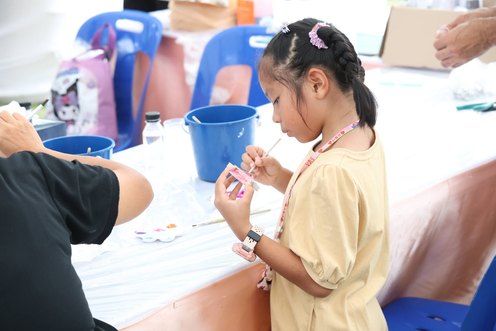 title - สพท. ผนึกกำลัง ศพส. รันกิจกรรมและตลาดเกษตรศิลป์ วันแรกในงาน “สืบสานพระราชปณิธาน สร้างงานเกษตรกรรม เลิศล้ำงานหัตถศิลป์ ท่องเที่ยวถิ่นวิถีไทย”