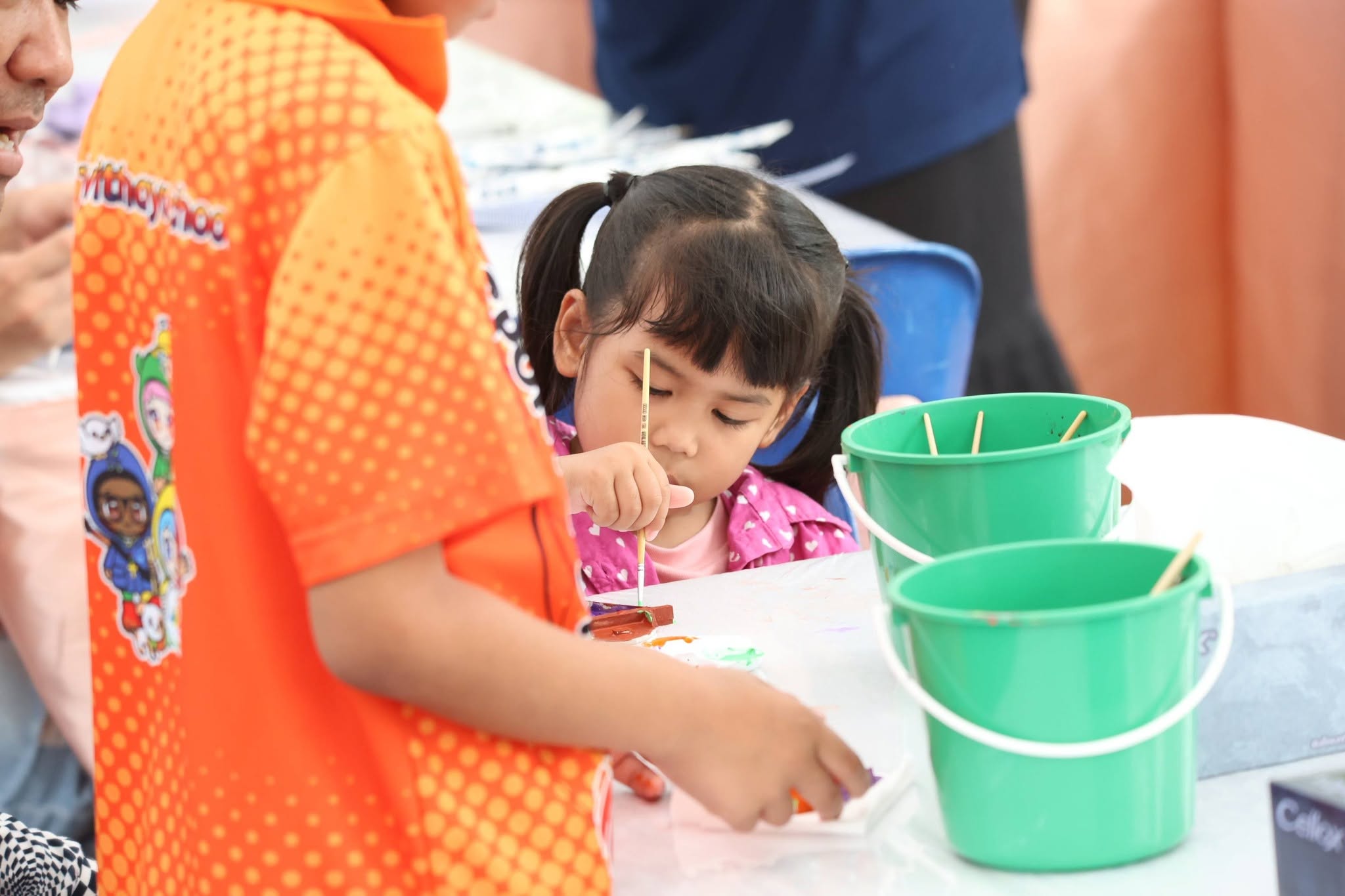 title - สพท. ผนึกกำลัง ศพส. รันกิจกรรมและตลาดเกษตรศิลป์ วันแรกในงาน “สืบสานพระราชปณิธาน สร้างงานเกษตรกรรม เลิศล้ำงานหัตถศิลป์ ท่องเที่ยวถิ่นวิถีไทย”
