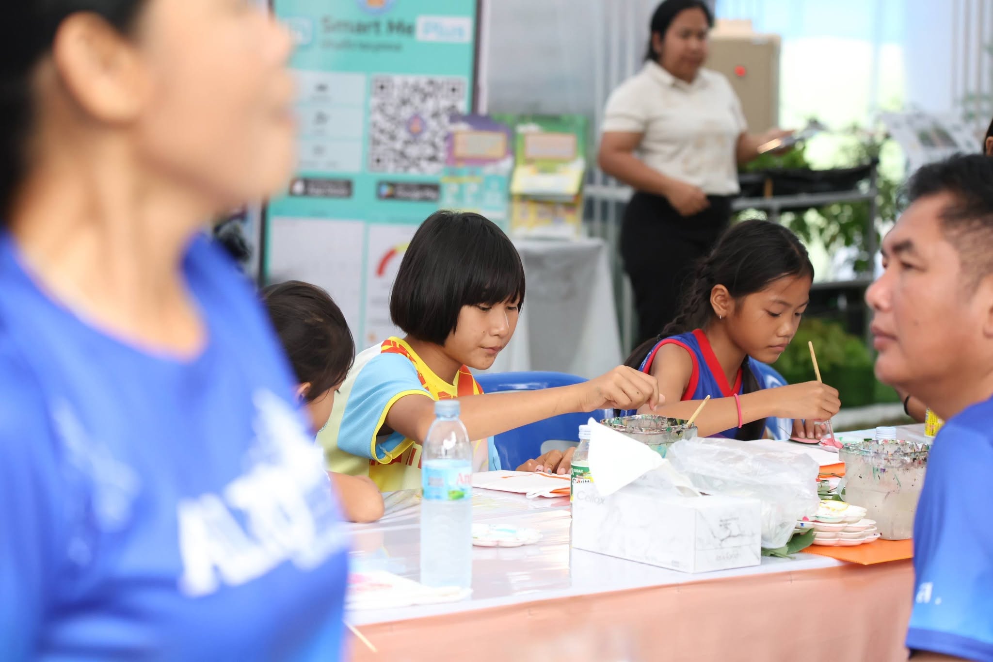title - คึกคักรับวันที่สอง สพท. ส่งทีมร่วมสร้างสีสันงาน “สืบสานพระราชปณิธานฯ” ชวนช้อป-ชิม-เวิร์กช็อปถึงวันพรุ่งนี้