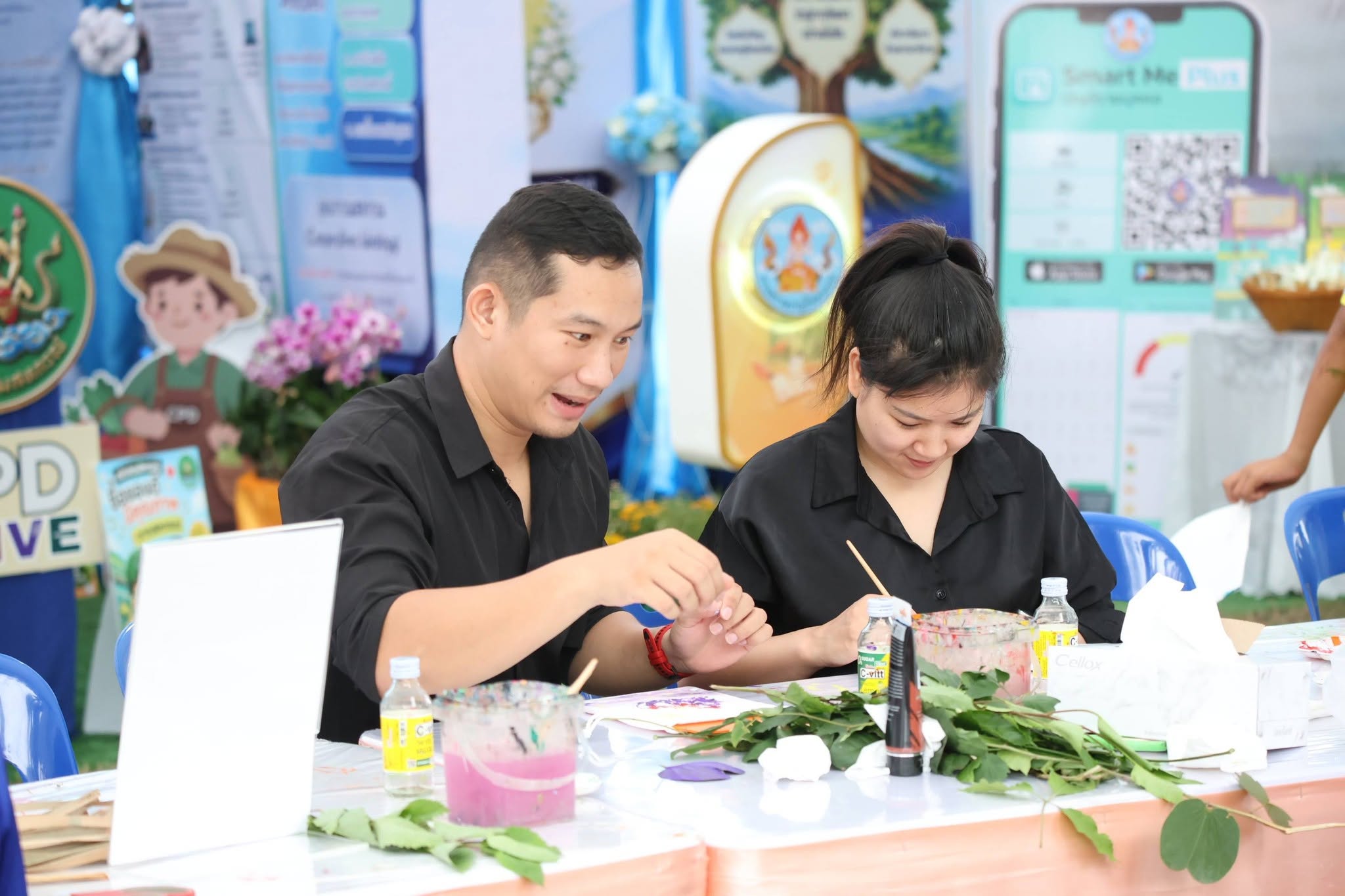 title - คึกคักรับวันที่สอง สพท. ส่งทีมร่วมสร้างสีสันงาน “สืบสานพระราชปณิธานฯ” ชวนช้อป-ชิม-เวิร์กช็อปถึงวันพรุ่งนี้