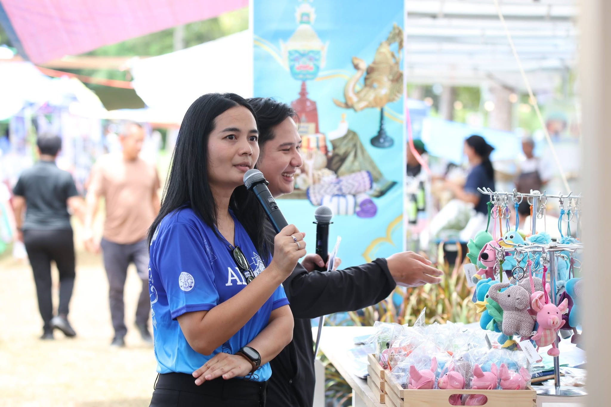 title - คึกคักรับวันที่สอง สพท. ส่งทีมร่วมสร้างสีสันงาน “สืบสานพระราชปณิธานฯ” ชวนช้อป-ชิม-เวิร์กช็อปถึงวันพรุ่งนี้