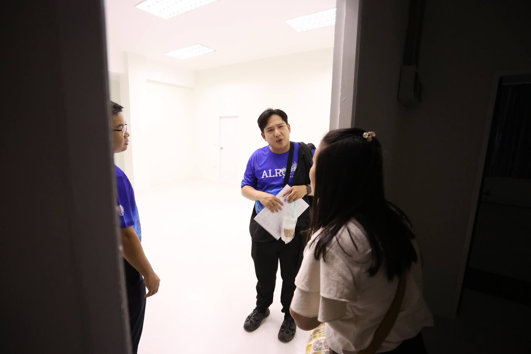 title - สพท. ยกทีมสำรวจที่ตั้งสำนักงานชั่วคราวบางไทร จัดสรรพื้นที่ทำงานเตรียมพร้อมขนย้าย