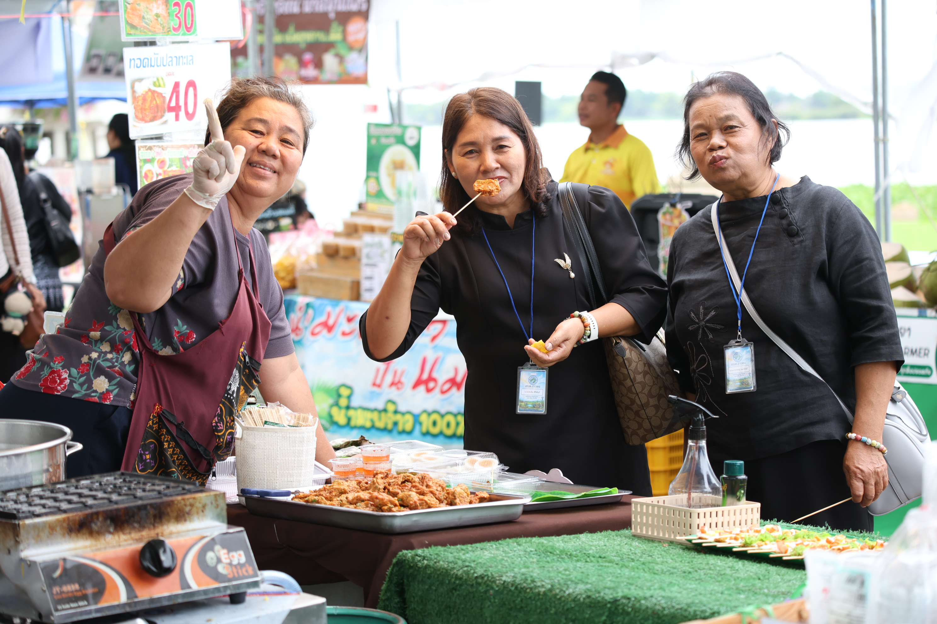 ส.ป.ก. ส่งท้าย “ตลาดเกษตรศิลป์ แผ่นดินทอง” วันสุดท้าย ต่อยอดโอกาสและรายได้สู่เกษตรกรในเขตปฏิรูปที่ดิน (ข่าวแชร์)