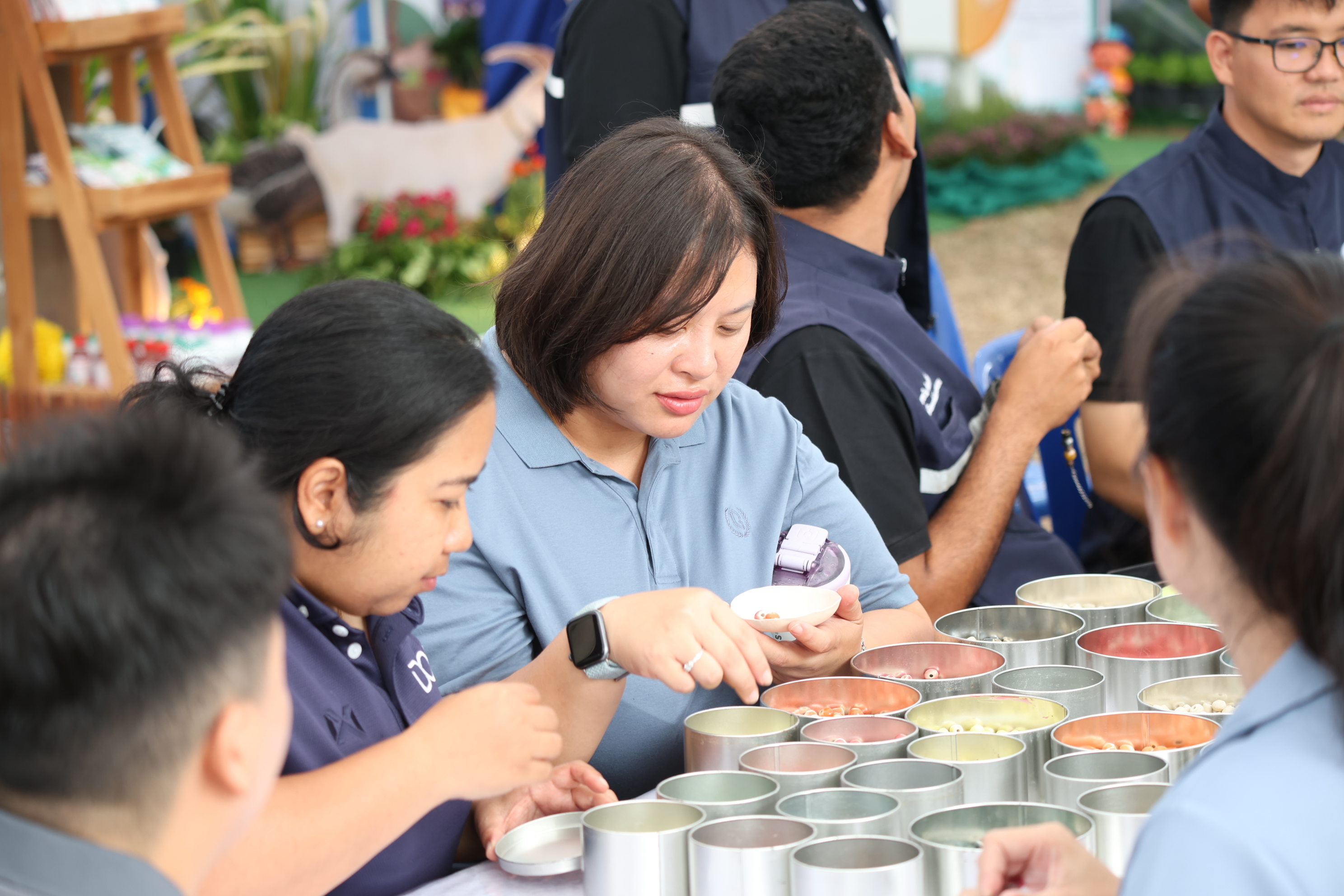 title - ส.ป.ก. ส่งท้าย “ตลาดเกษตรศิลป์ แผ่นดินทอง” วันสุดท้าย ต่อยอดโอกาสและรายได้สู่เกษตรกรในเขตปฏิรูปที่ดิน
