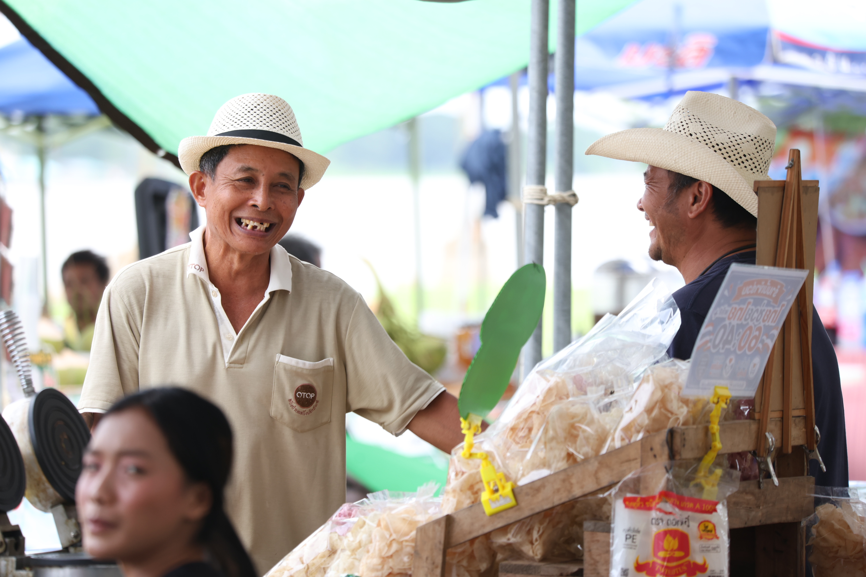 title - ส.ป.ก. ส่งท้าย “ตลาดเกษตรศิลป์ แผ่นดินทอง” วันสุดท้าย ต่อยอดโอกาสและรายได้สู่เกษตรกรในเขตปฏิรูปที่ดิน