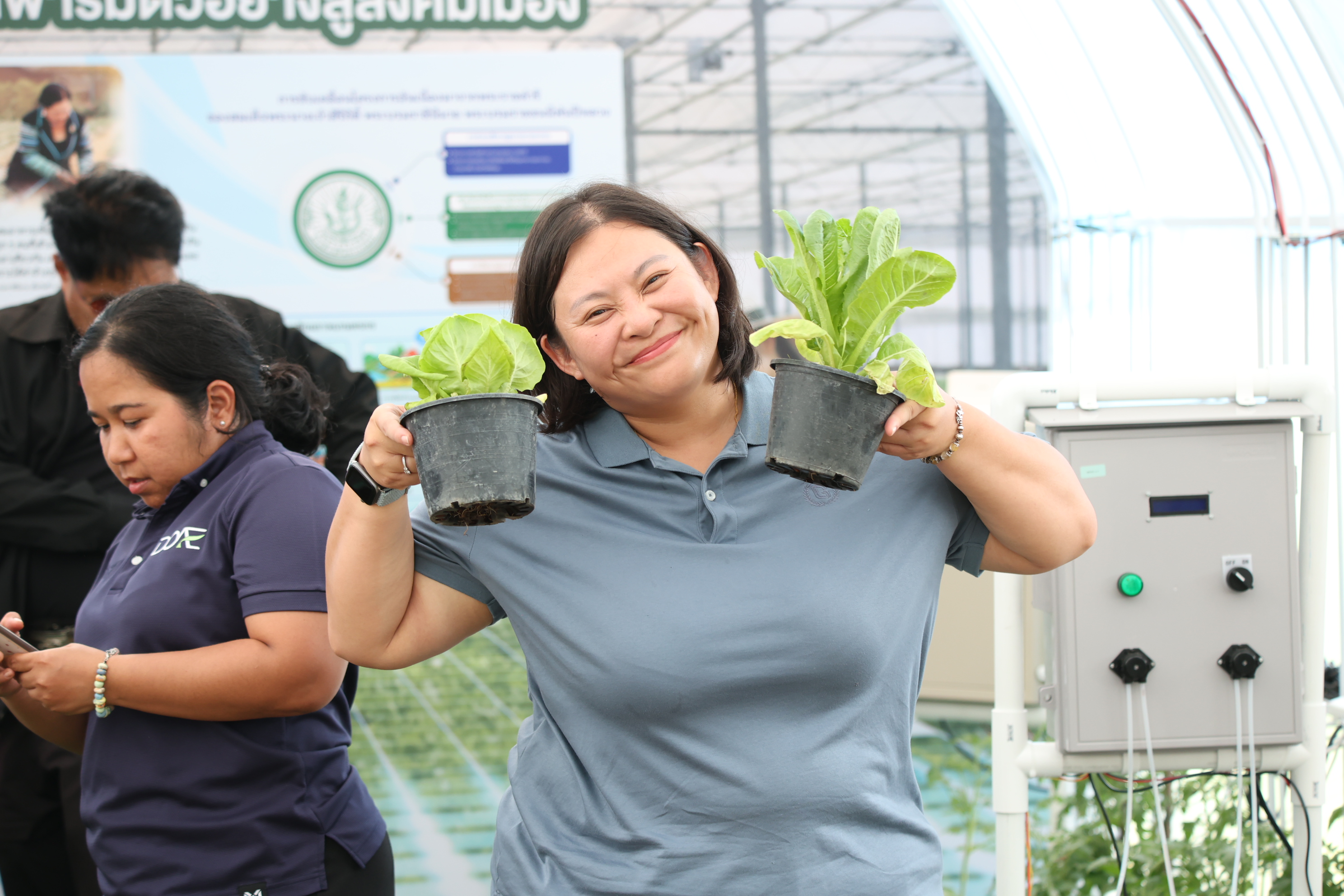 title - ส.ป.ก. ส่งท้าย “ตลาดเกษตรศิลป์ แผ่นดินทอง” วันสุดท้าย ต่อยอดโอกาสและรายได้สู่เกษตรกรในเขตปฏิรูปที่ดิน