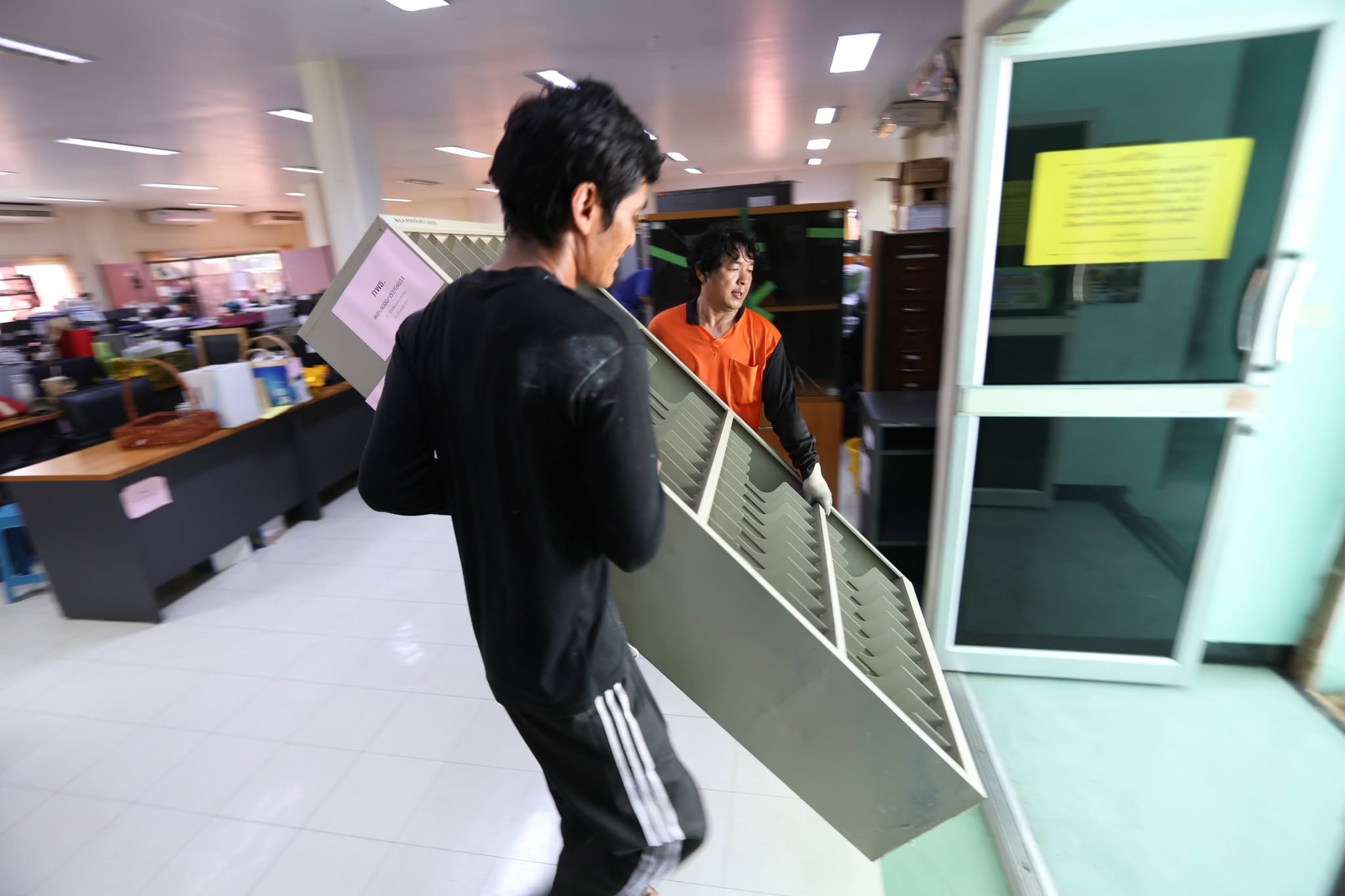 title - ขยับระลอกแรก สพท. เคลื่อนย้ายครุภัณฑ์ชุดแรกมา ศพส. บางไทร