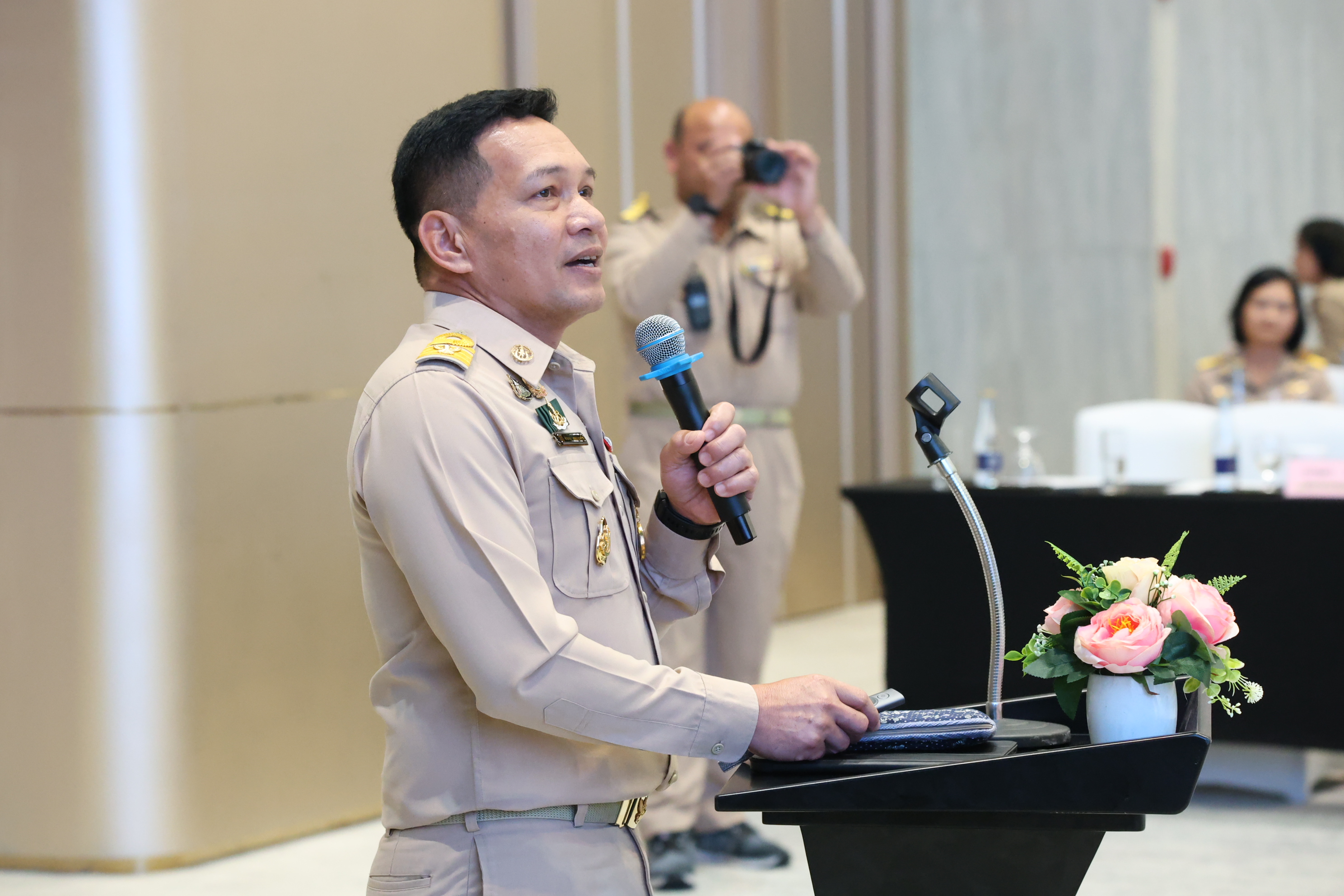 title - สพท. ร่วมสัมมนาสรุปผลงาน ส.ป.ก. ปี 69 วางกรอบปี 70 และเชิดชูเกียรติผู้เกษียณอายุราชการ
