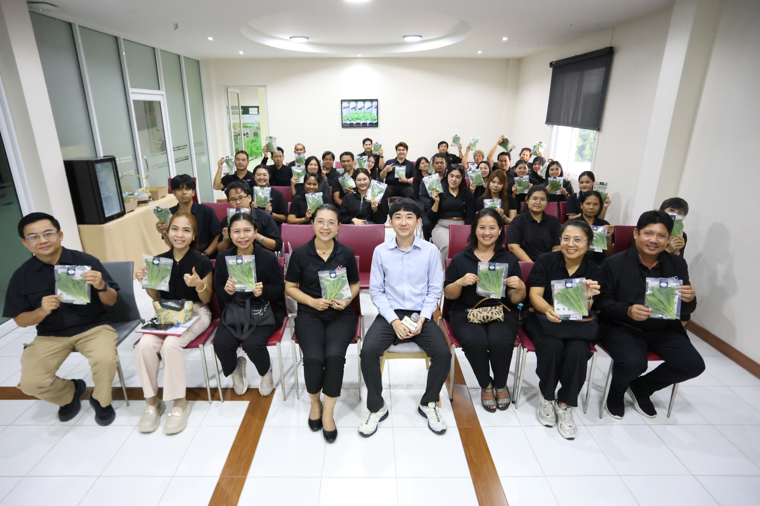 title - สพท. ดูงาน DISTAR FRESH Farm ต้นแบบฟาร์มเกษตรแนวใหม่ นำนวัตกรรมดิจิทัลขับเคลื่อนงานส่งเสริมการเกษตร