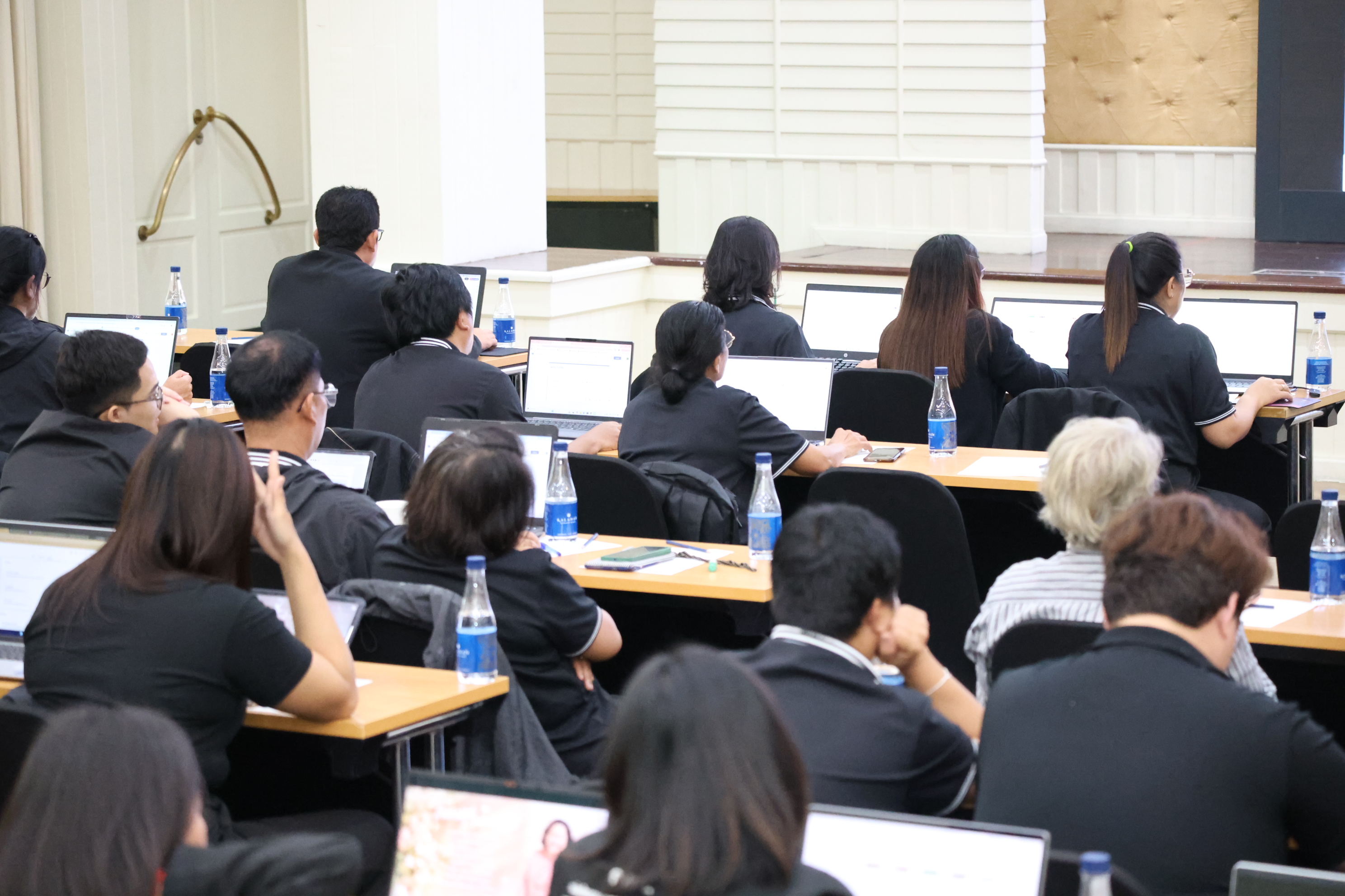 title - สพท. เสริมแกร่งบุคลากร หนุนนำเทคโนโลยี AI และสื่อดิจิทัล ขับเคลื่อนงานปฏิรูปที่ดินอย่างมีประสิทธิภาพ
