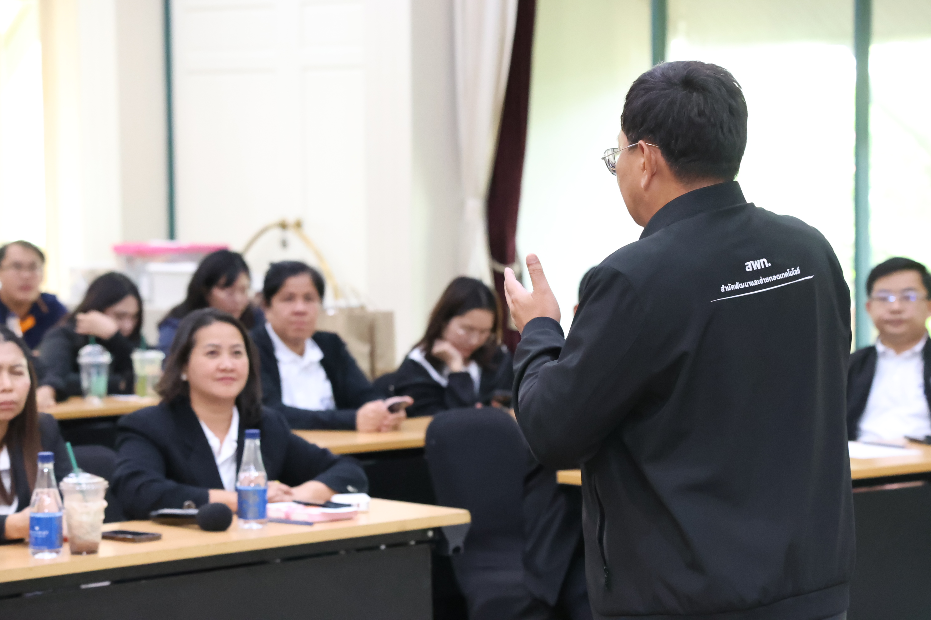 title - สพท. จัดการนำเสนอผลงานและติดตามประเมินผลสัมฤทธิ์การดำเนินงานด้านการพัฒนาเกษตรกร ประจำปีงบประมาณ พ.ศ. 2569