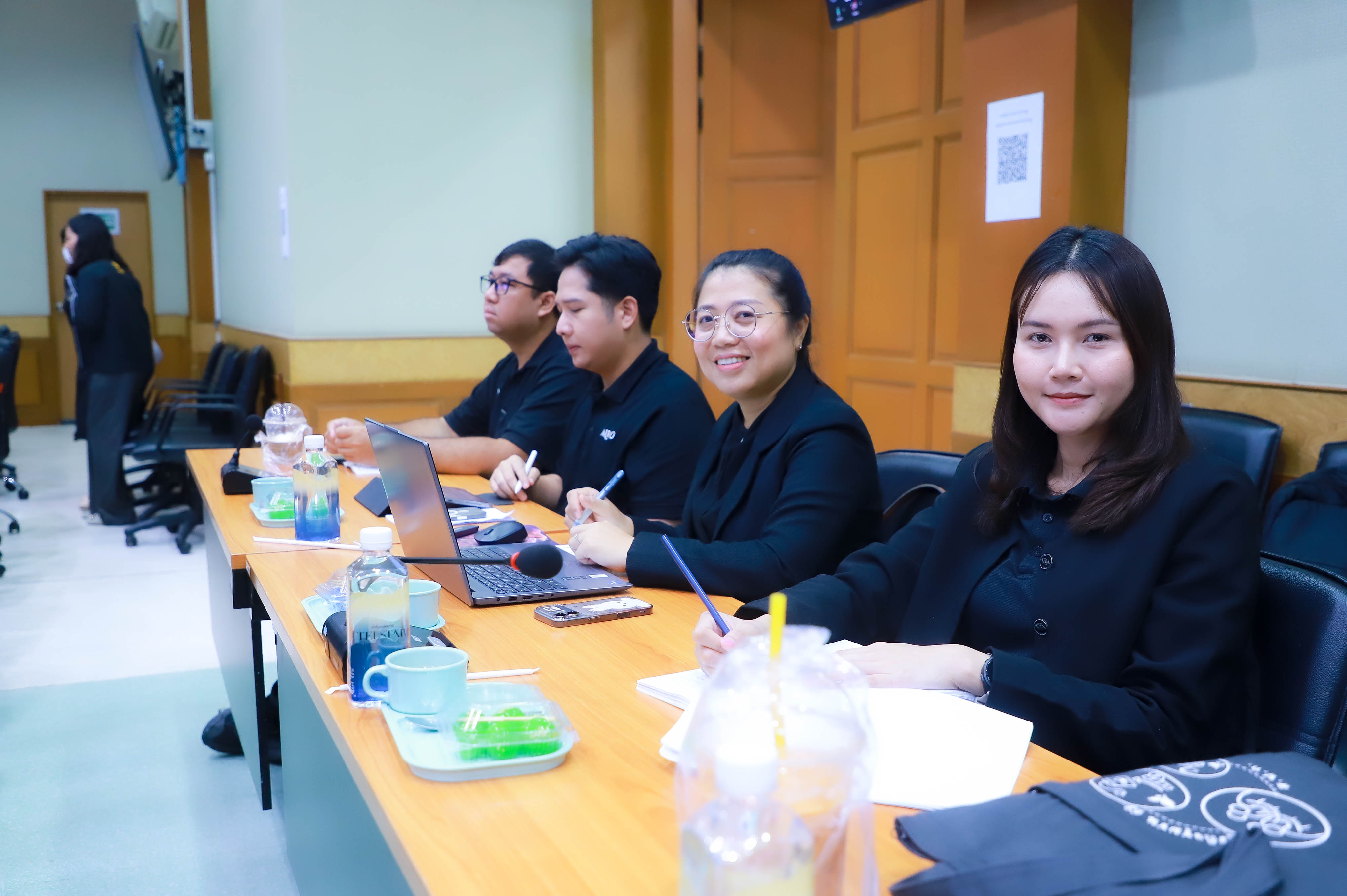 title - สพท. ร่วมประชุมเตรียมความพร้อมงบประมาณรายจ่าย ปี 2570 พร้อมหารือแนวทางการย้ายที่ทำการไปบางไทร