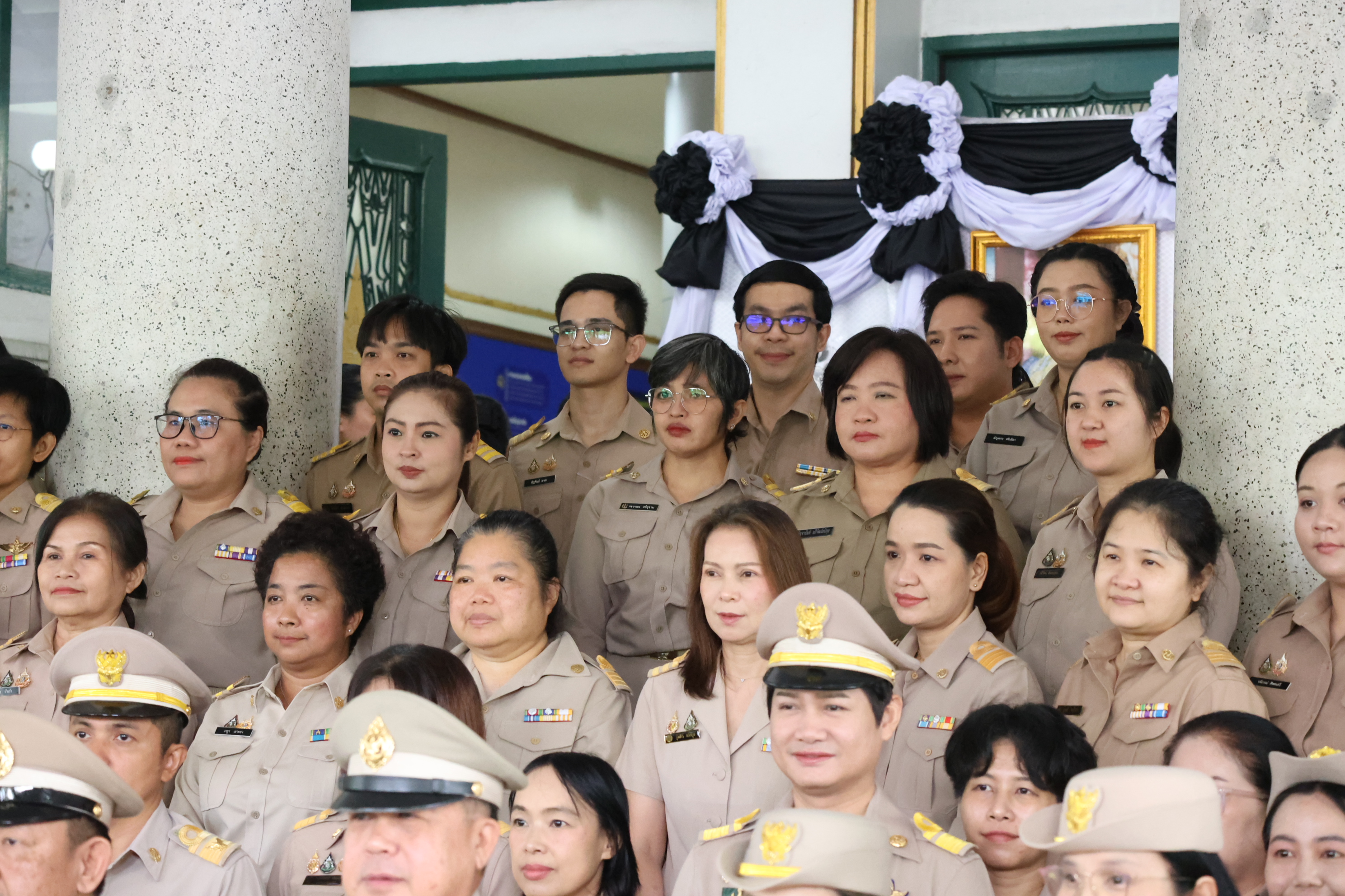 title - สพท. น้อมรำลึกพระมหากรุณาธิคุณ ร.6 ร่วมกิจกรรมวันพระราชทานธงชาติไทย ประจำปี 2569 