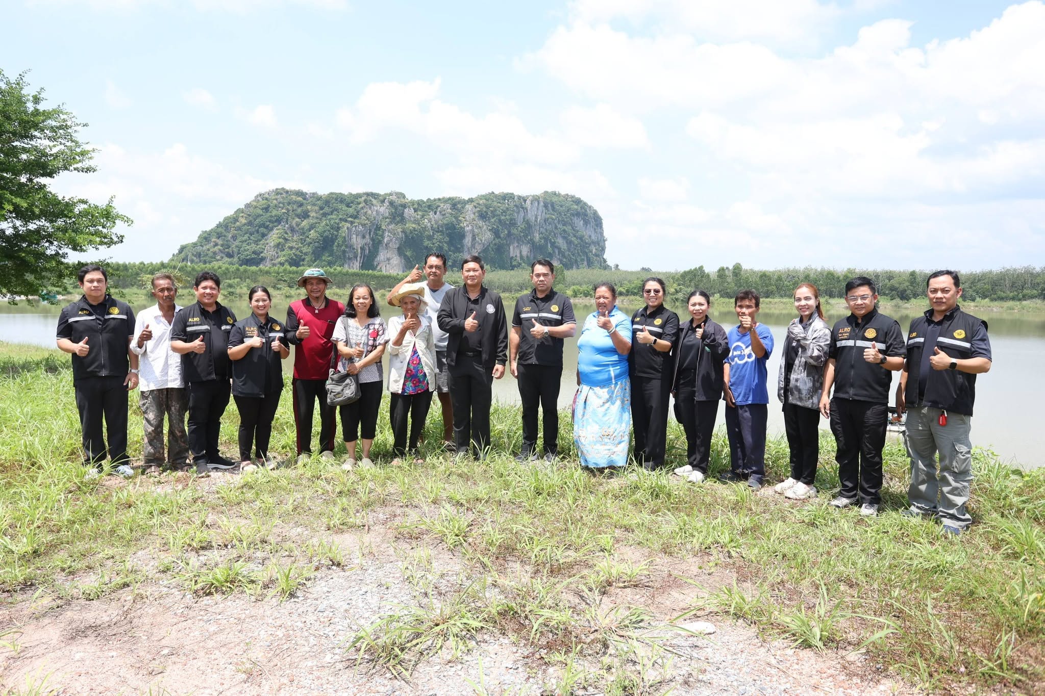 สพท. เยี่ยมแปลงเกษตรกร คทช.บ่อทอง รับฟังปัญหาน้ำท่วมและช้างป่ารุกแปลงเกษตรกรรม