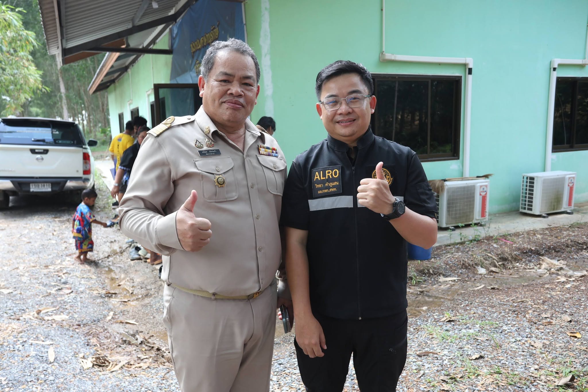 title - ส.ป.ก. มอบถุงยังชีพแก่เกษตรกรในเขตปฏิรูปที่ดิน ต.พลวงทอง ด่านหน้ารับน้ำ จ.ชลบุรี