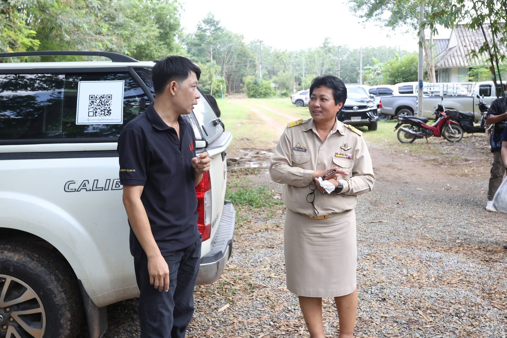 title - ส.ป.ก. มอบถุงยังชีพแก่เกษตรกรในเขตปฏิรูปที่ดิน ต.พลวงทอง ด่านหน้ารับน้ำ จ.ชลบุรี