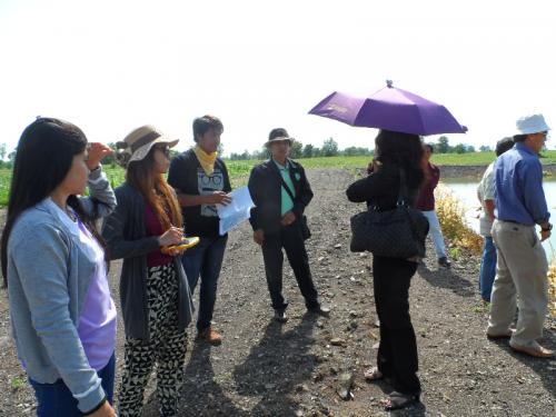 ติดตามดูงานโครงการขุดสระเก็บน้ำสาธารณะ และโครงการก่อสร้างระบบน้ำชลประทานของ ส.ป.ก.