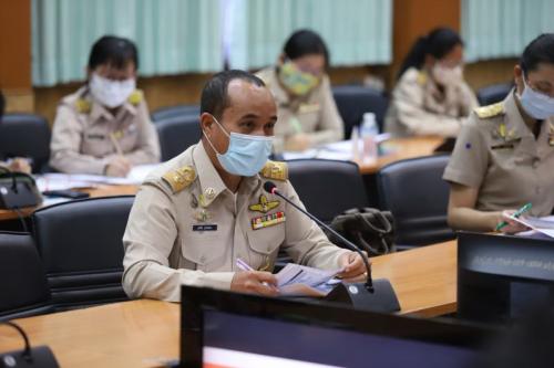 ผอ.สพท. และเจ้าหน้าที่ สพท. เข้าร่วมประชุมหารือแนวทางการช่วยเหลือเกษตรกรที่ได้รับผลกระทบจากสถานการณ์โรคเชื้อไวรัสโคโรนา ๒๐๑๙ (Covid-๑๙) ๑๓/๐๔/๒๕๖๓