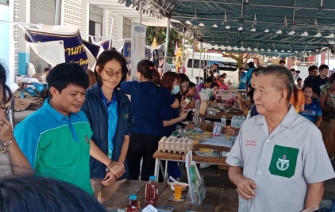 ส.ป.ก.ตราด ร่วมออกหน่วยโครงการบำบัดทุกข์ บำรุงสุข สร้างรอยยิ้มให้ประชาชน ร่วมกับหน่วยแพทย์เคลื่อนที่ พอ.สว. ให้บริการประชาชนในพื้นที่ตำบลคลองใหญ่ อำเภอคลองใหญ่ จังหวัดตราด