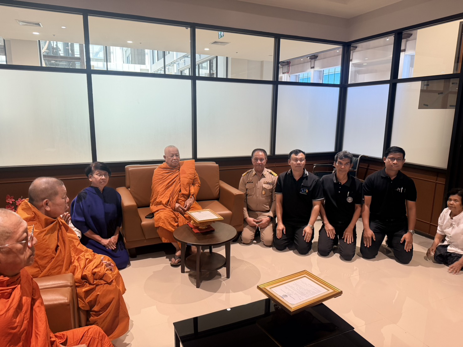 title - ส.ป.ก.ตรัง ร่วมถวายหนังสืออนุญาตใช้ที่ดินเพื่อสร้างวัดหน้าเขาวิสุทธิมรรค และวัดขิปปะปัญโญ