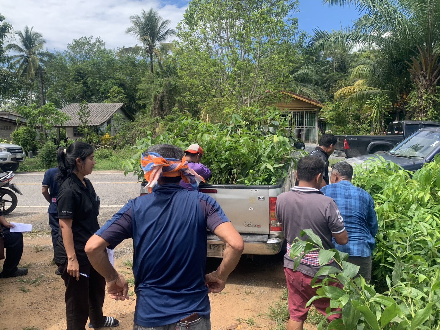 title - ส.ป.ก.ตรัง มอบปัจจัยการผลิตทางการเกษตร ภายใต้โครงการพัฒนาเกษตรกรรมยั่งยืน กิจกรรมพัฒนาเกษตรกรรมยั่งยืนในเขตปฏิรูปที่ดินจังหวัดตรัง ปีงบประมาณ พ.ศ. ๒๕๖๙