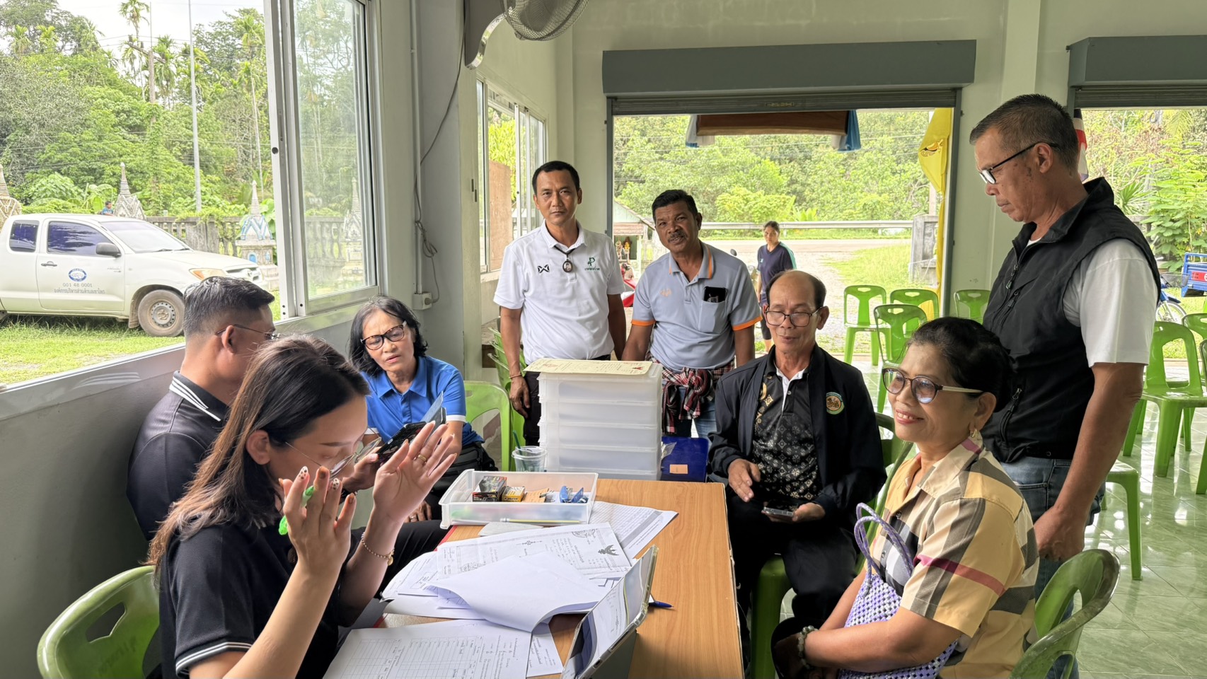 title - สำนักงานการปฏิรูปที่ดินจังหวัดตรังออกให้บริการศูนย์บริการประชาชนเคลื่อนที่ในเขตปฏิรูปที่ดินจังหวัดตรัง ประจำปี พ.ศ.๒๕๖๙