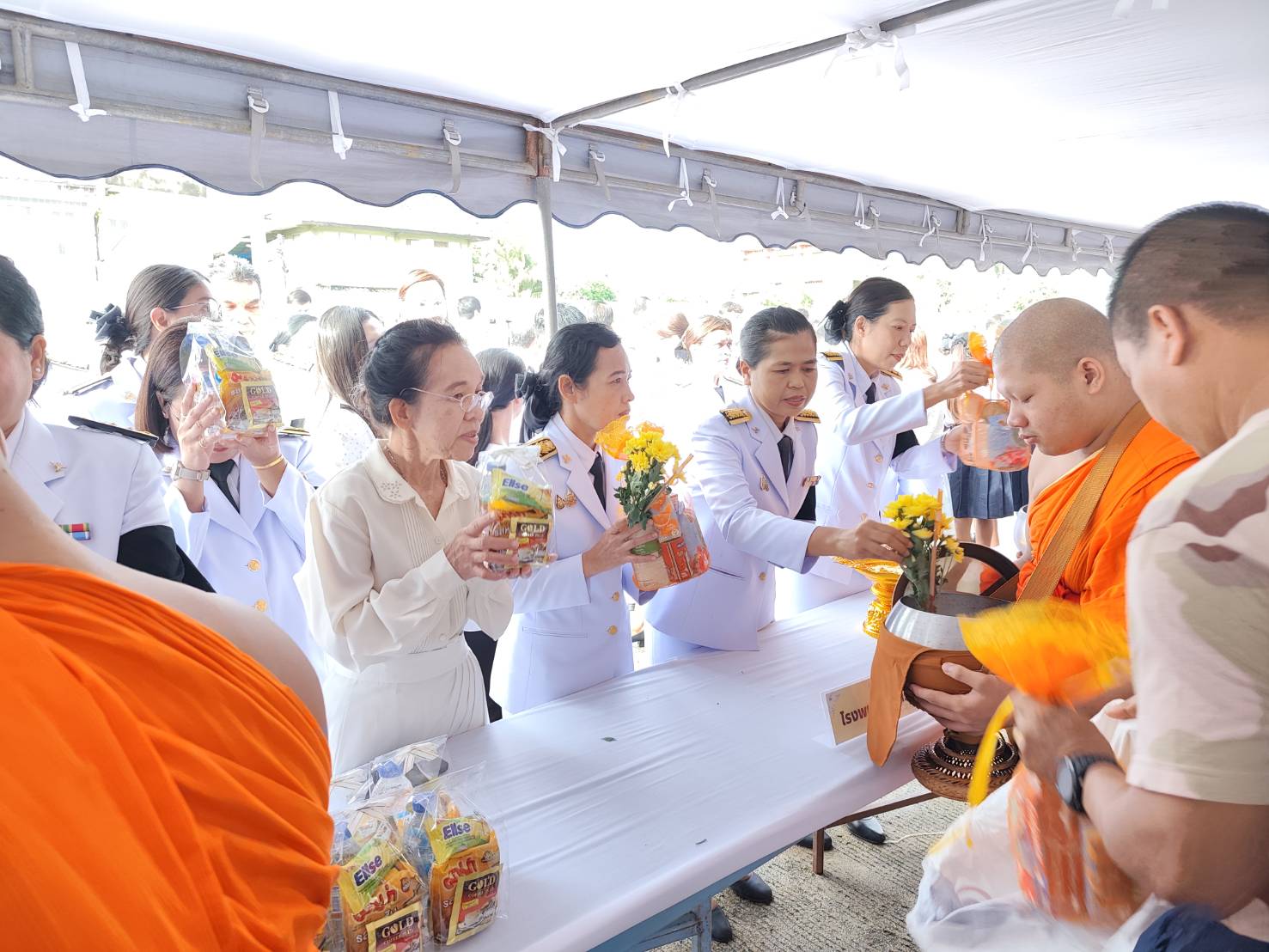 title - ส.ป.ก.ตรังร่วมเข้าร่วมพิธีเนื่องในโอกาสวันเฉลิมพระชนมพรรษา สมเด็จพระนางเจ้าฯ พระบรมราชินี  ๓ มิถุนายน ๒๕๖๙